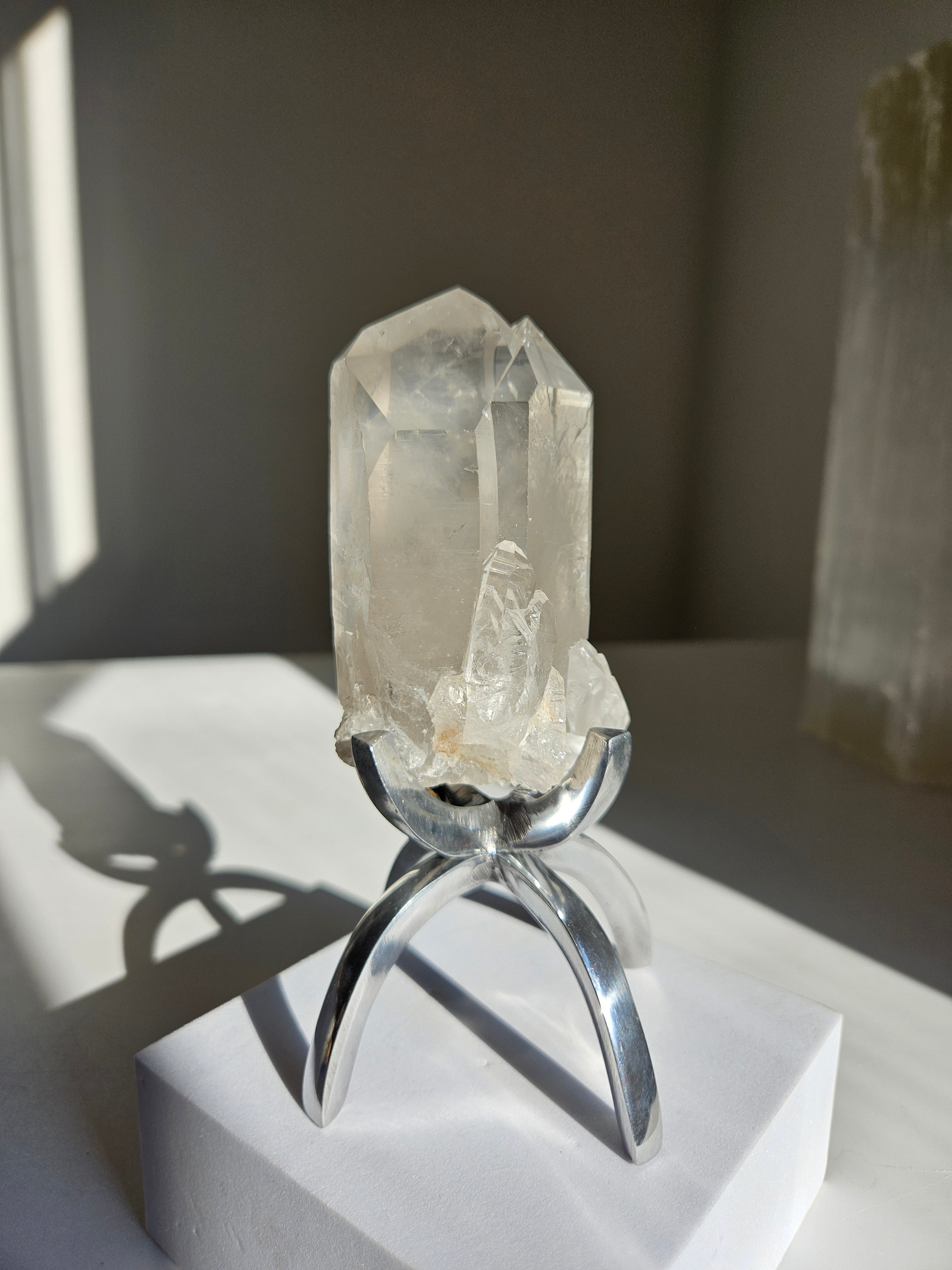 Grey Phantom Quartz 001