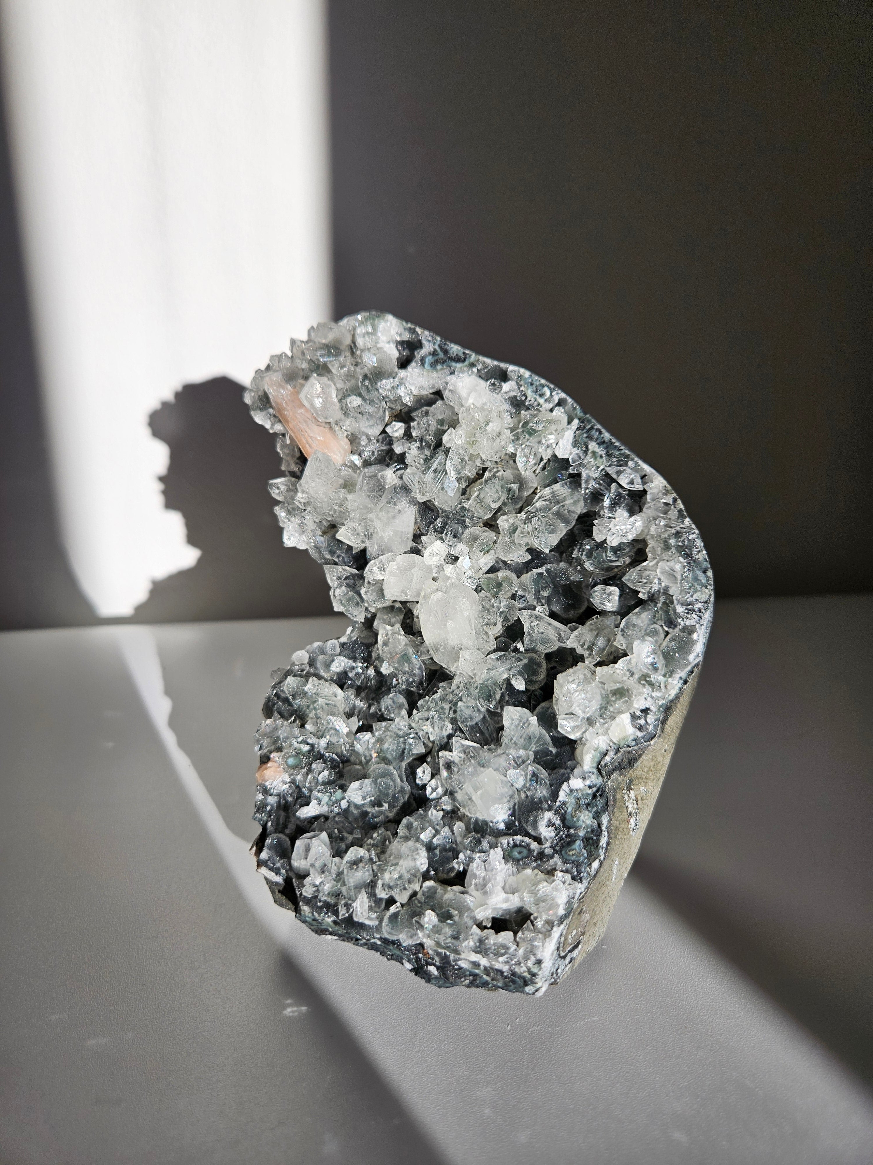Apophyllite on Black Chalcedony 002