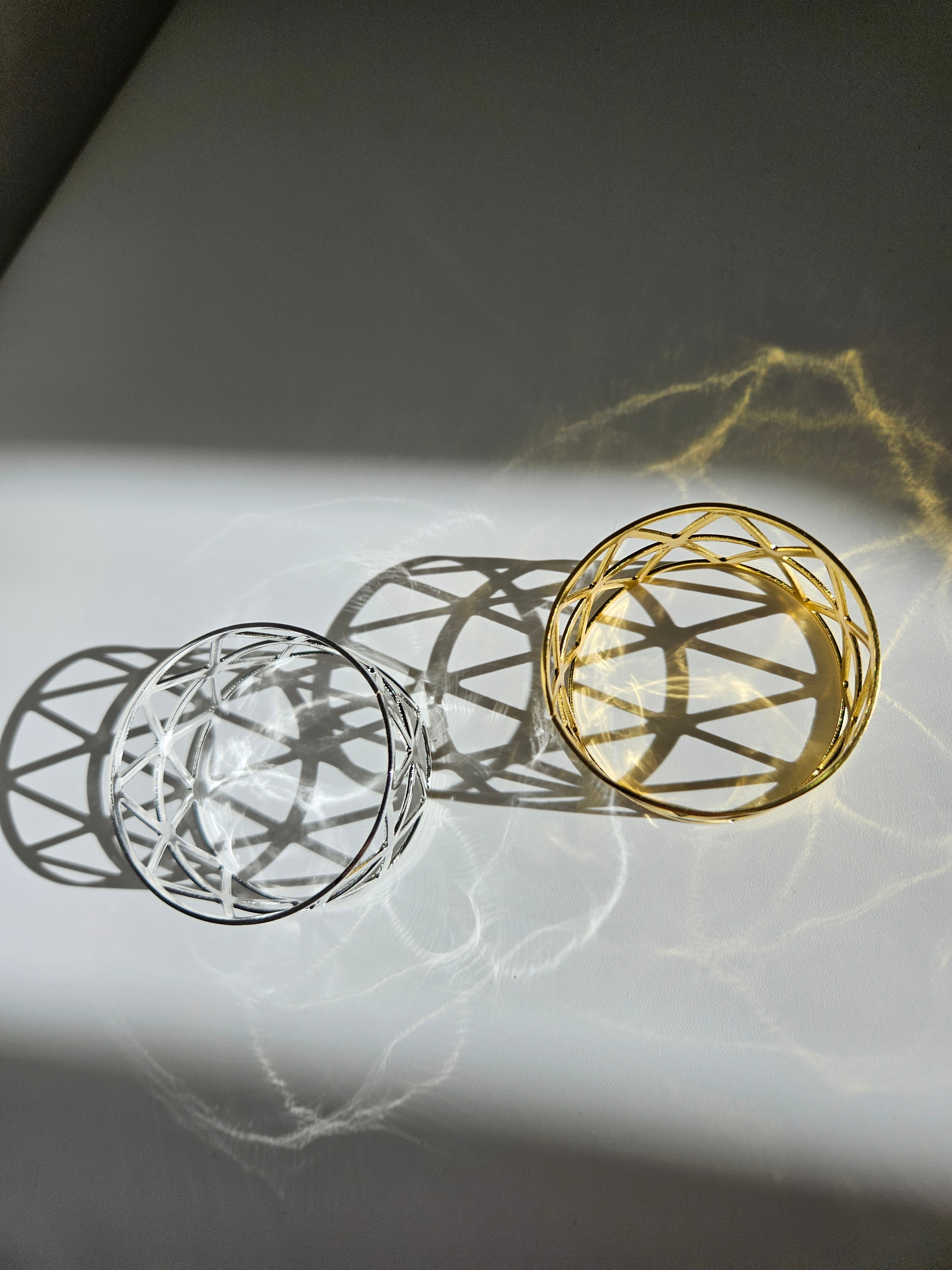 Geo Sphere Stand
