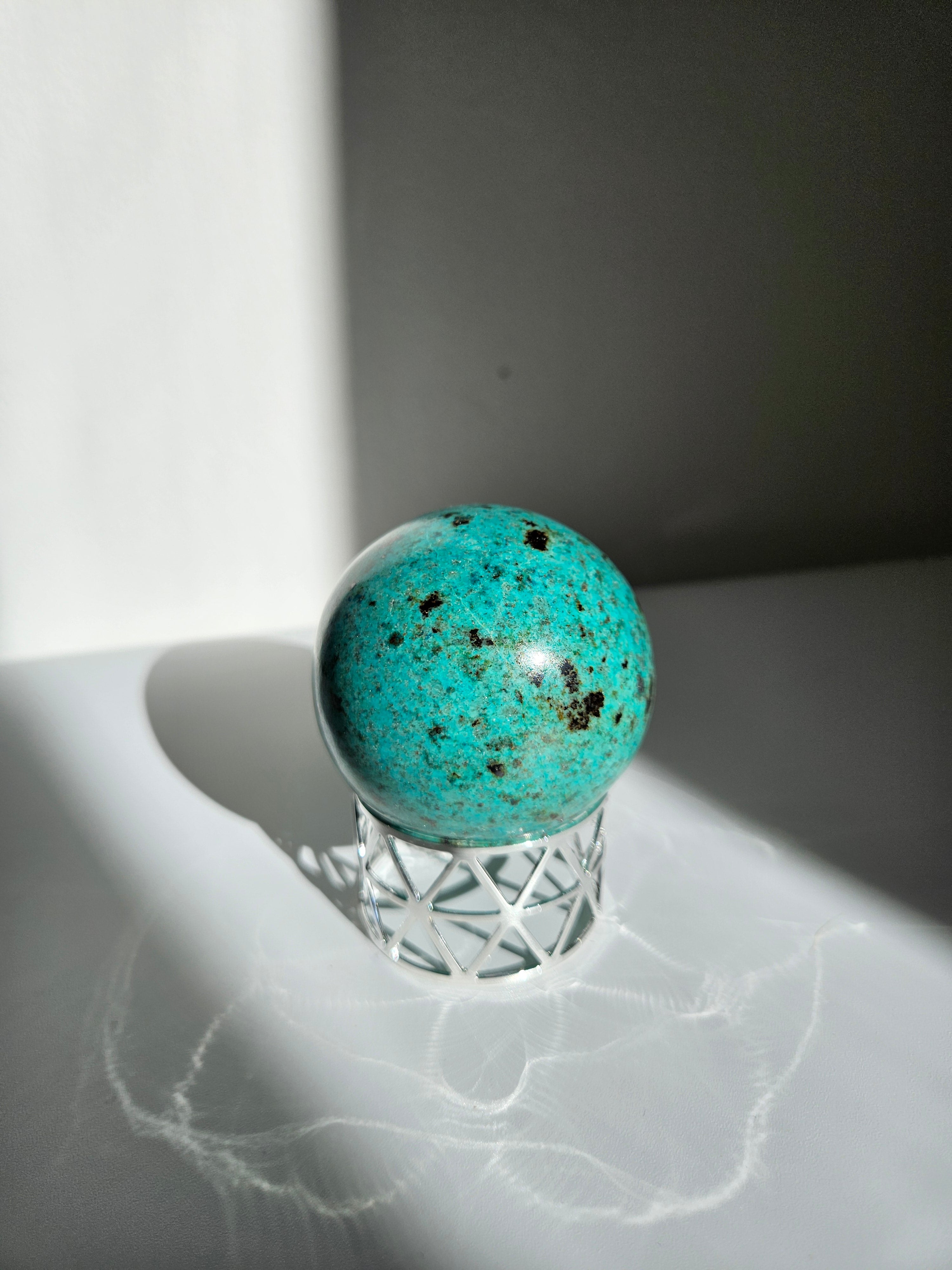 Geo Sphere Stand