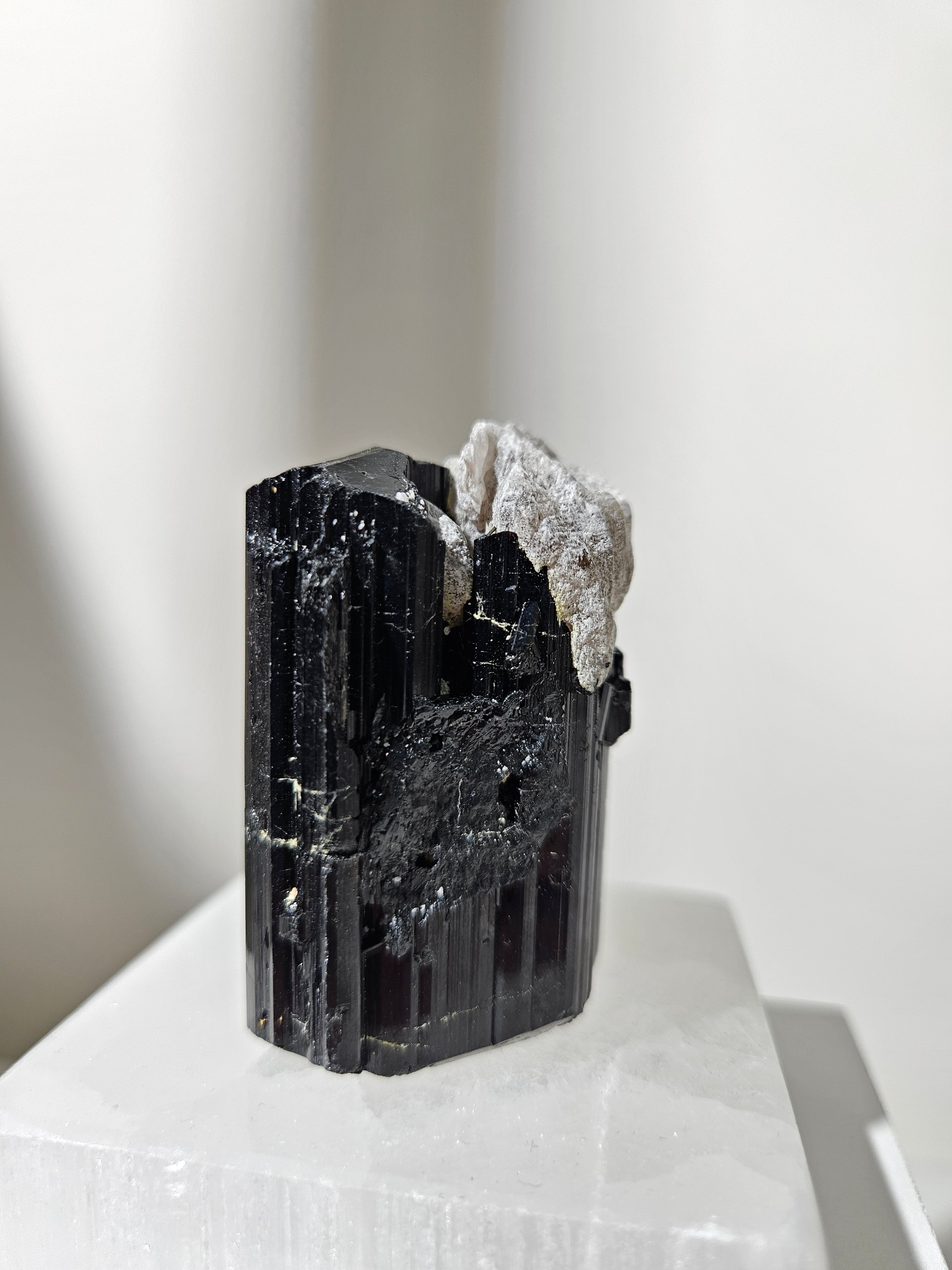 Black Tourmaline 002