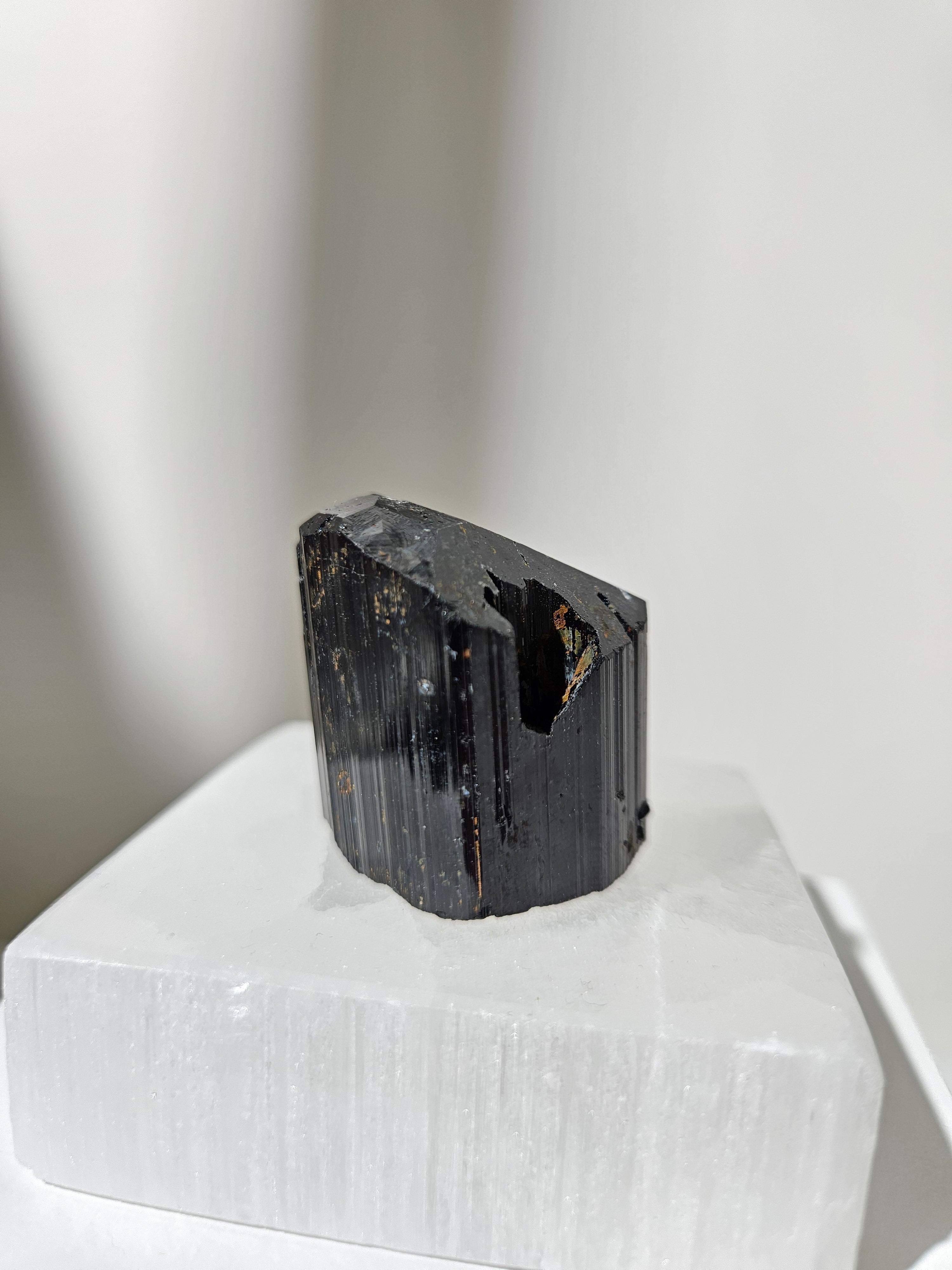 Black Tourmaline 005