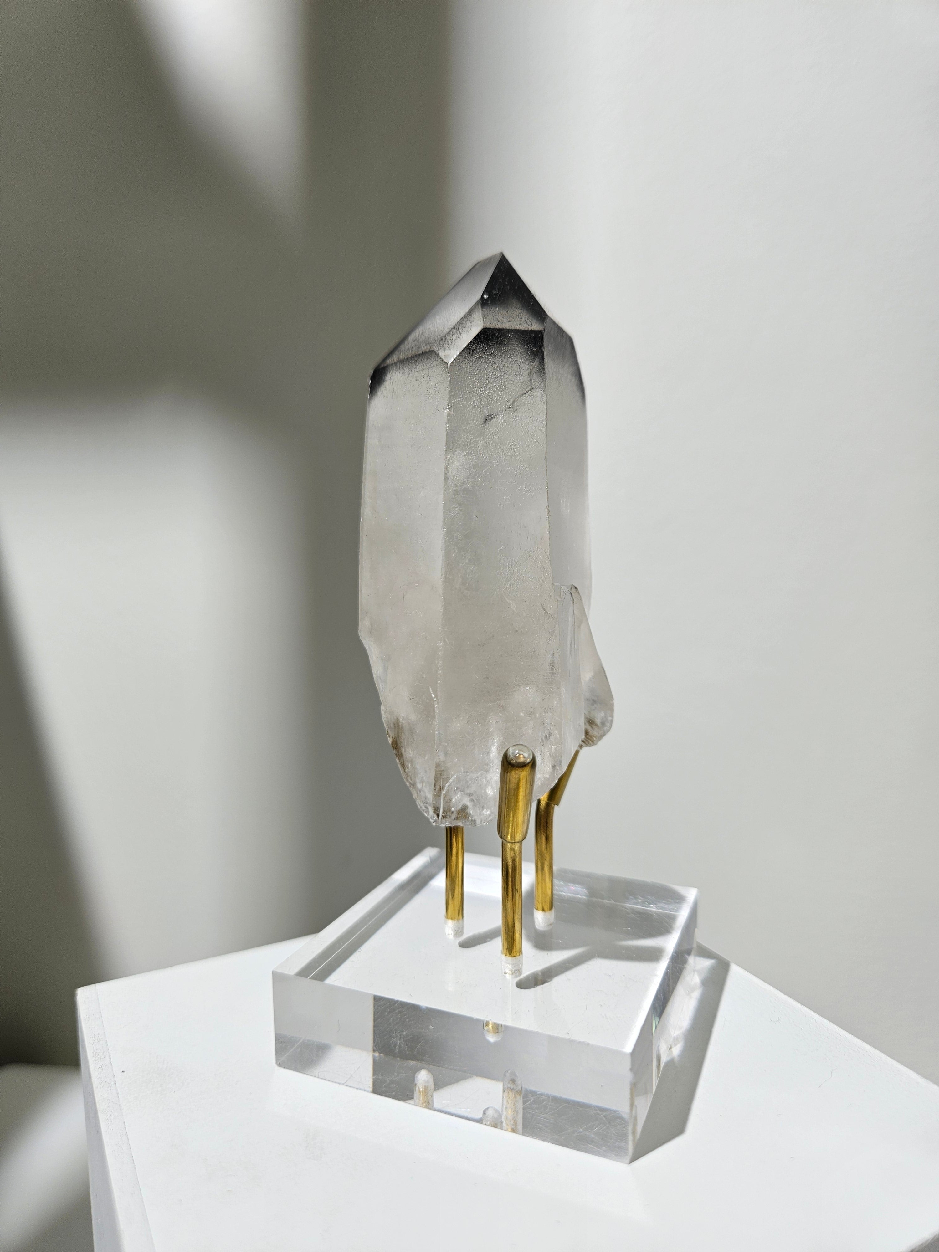Black Phantom Quartz 001