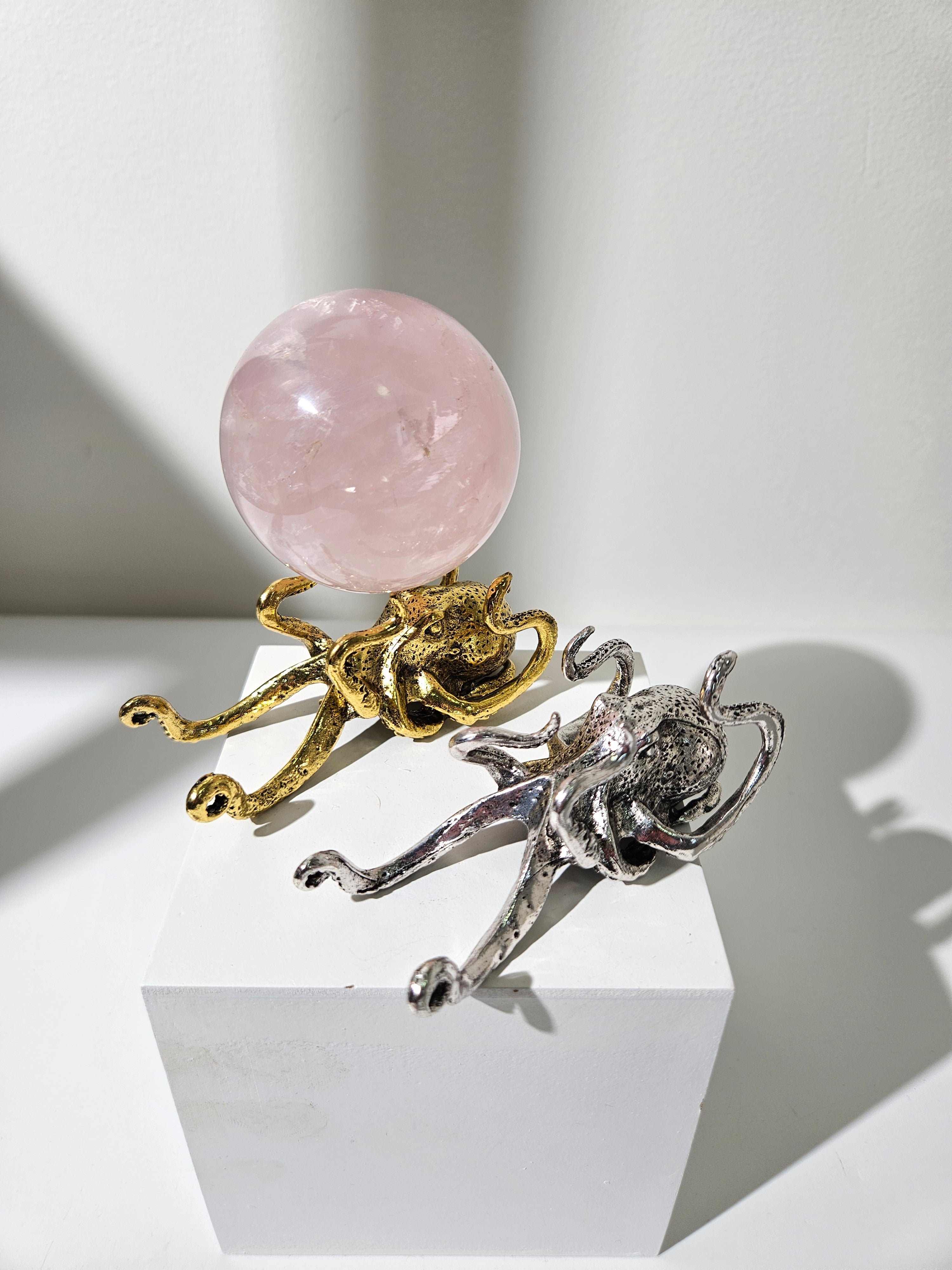 Octopus Sphere Stand
