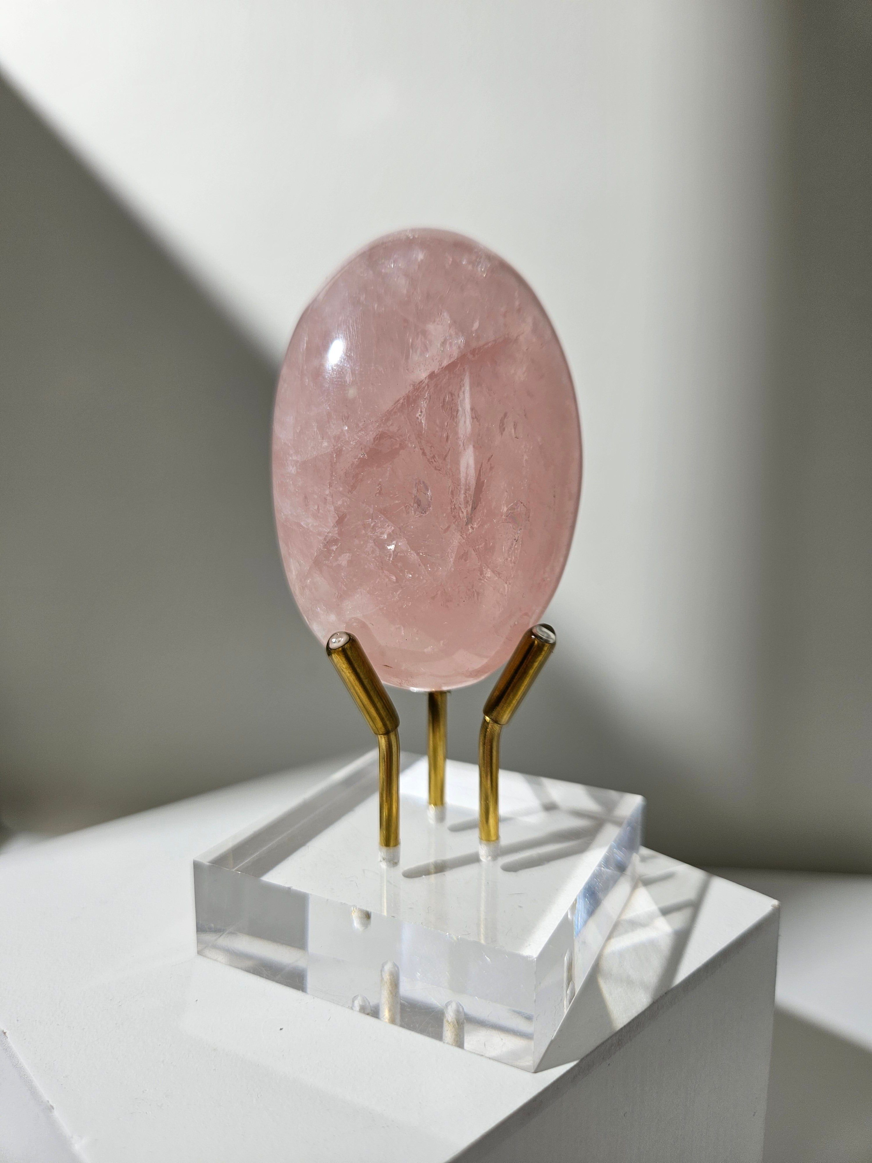 Rose Quartz Palmstone 001