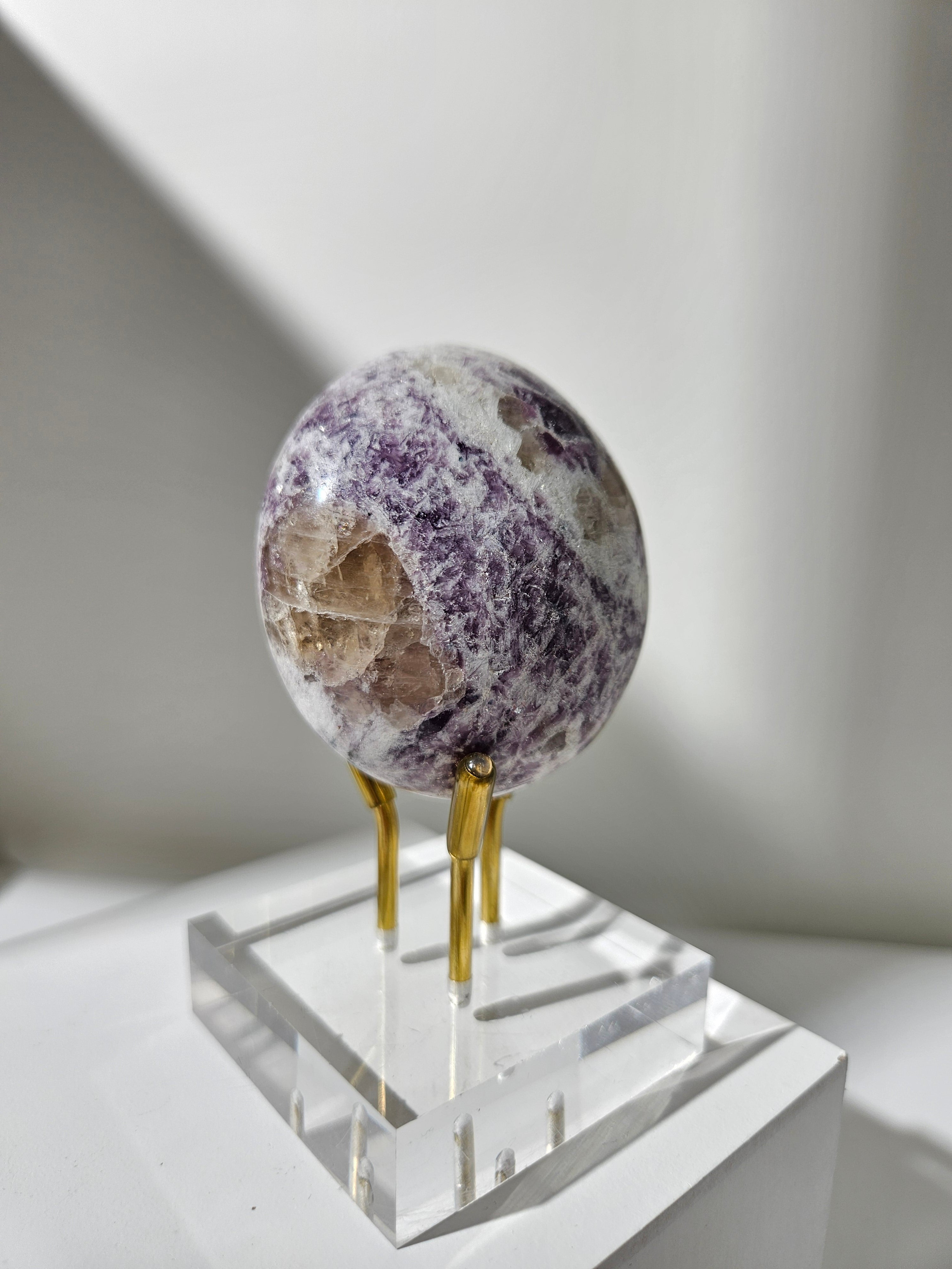 Lepidolite Palm 001