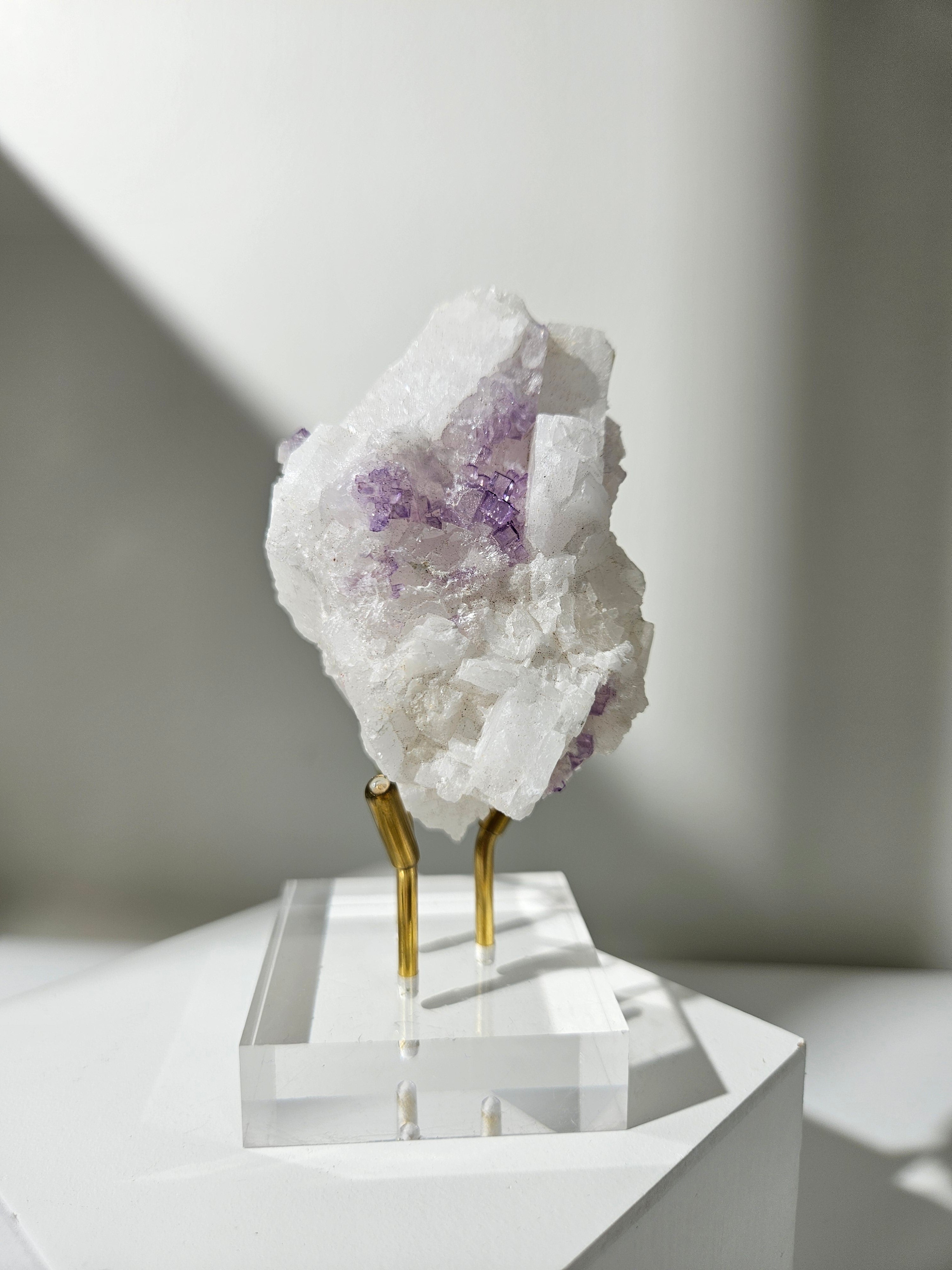 Fluorite on Celestite 003