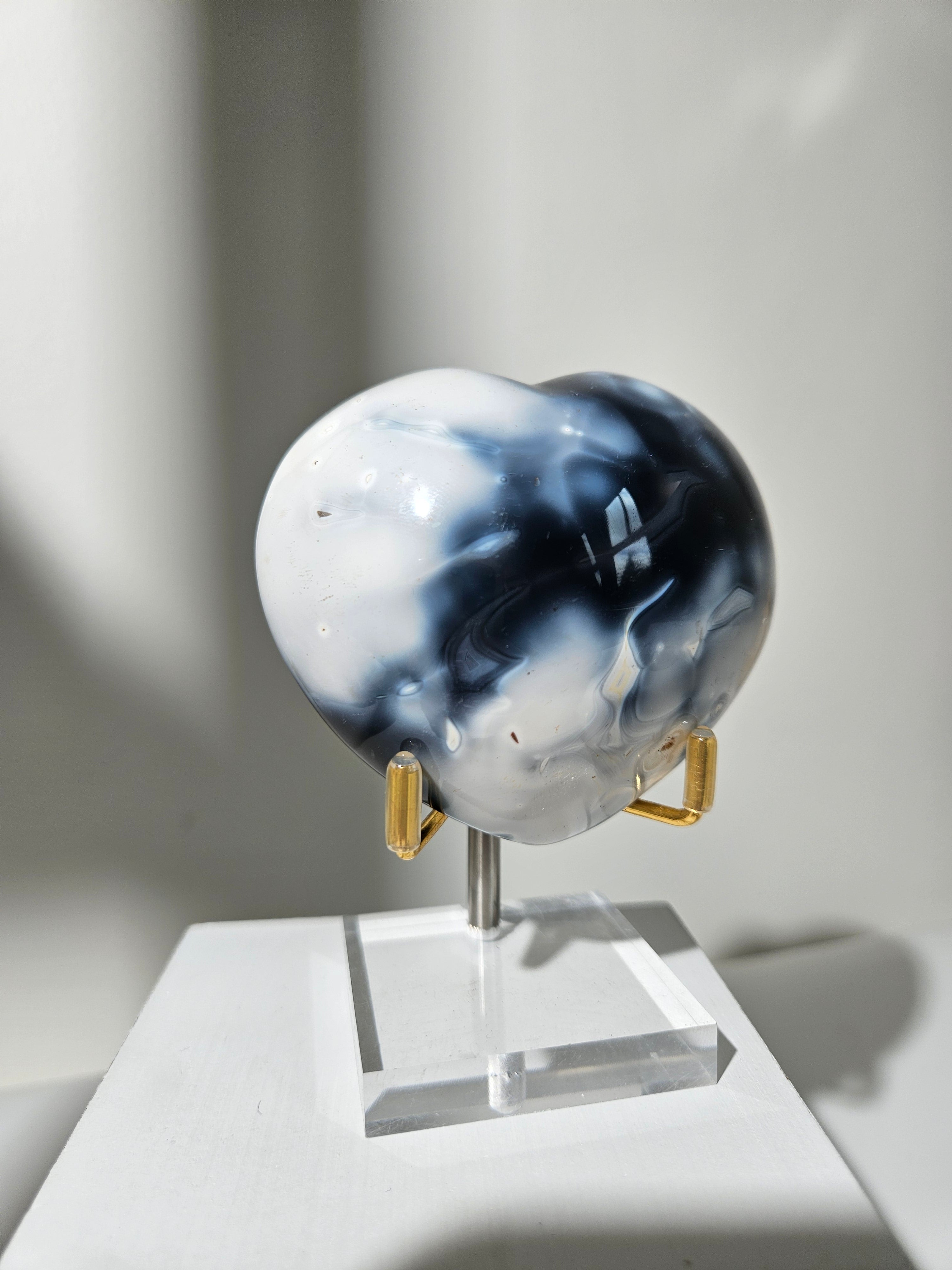 Orca Agate Heart 002