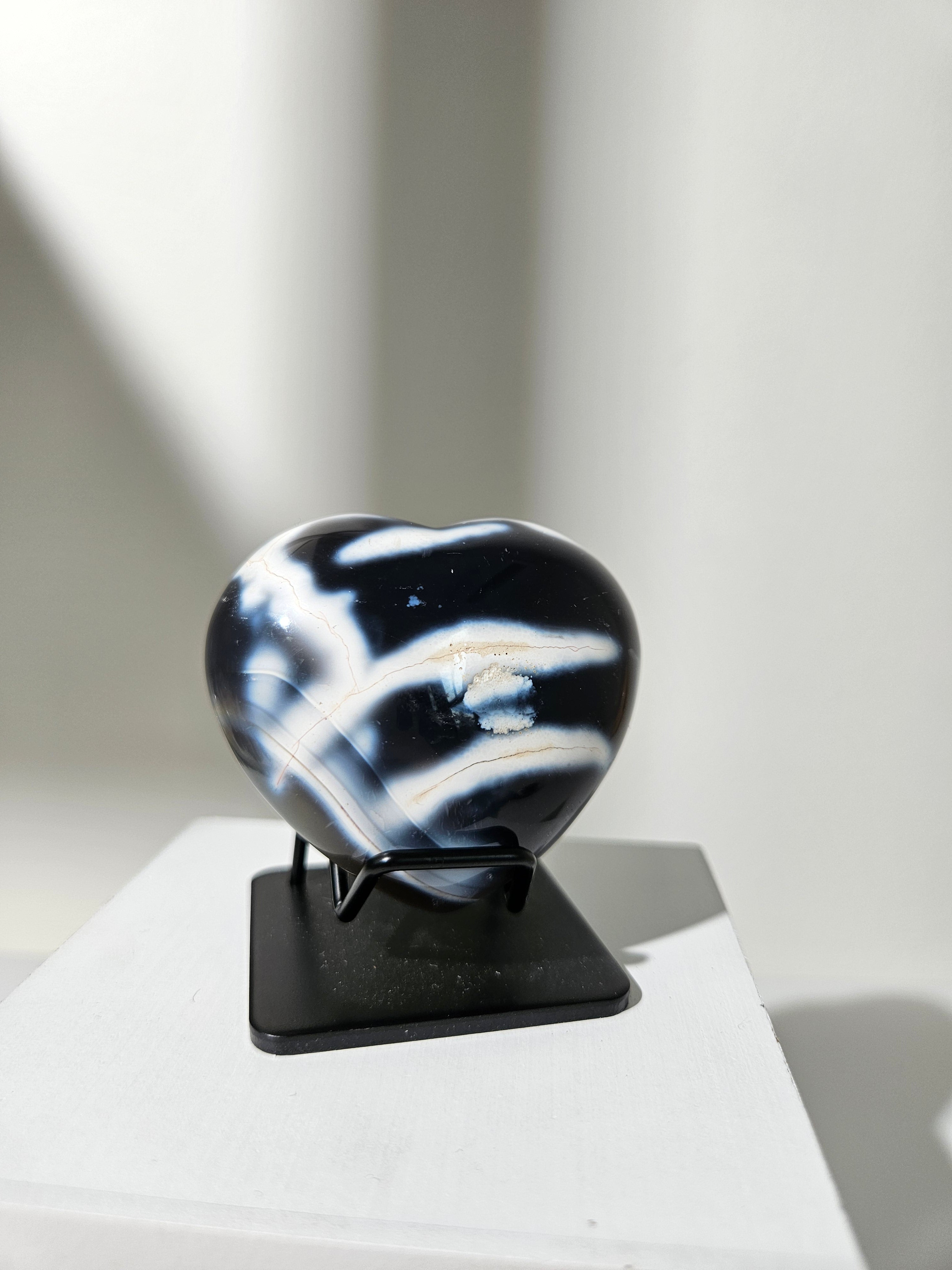 Orca Agate Heart 006
