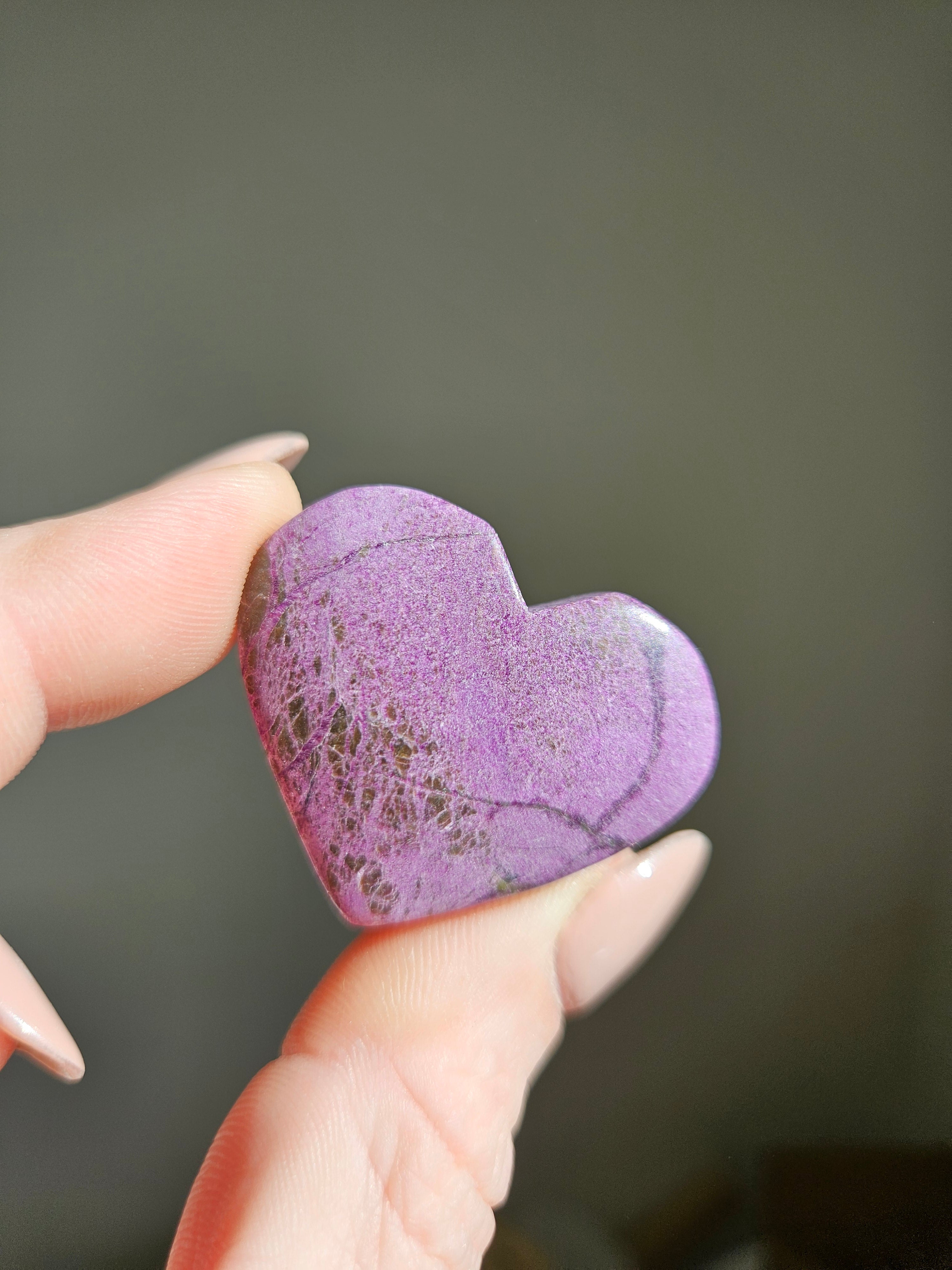 Stichtite Heart 003