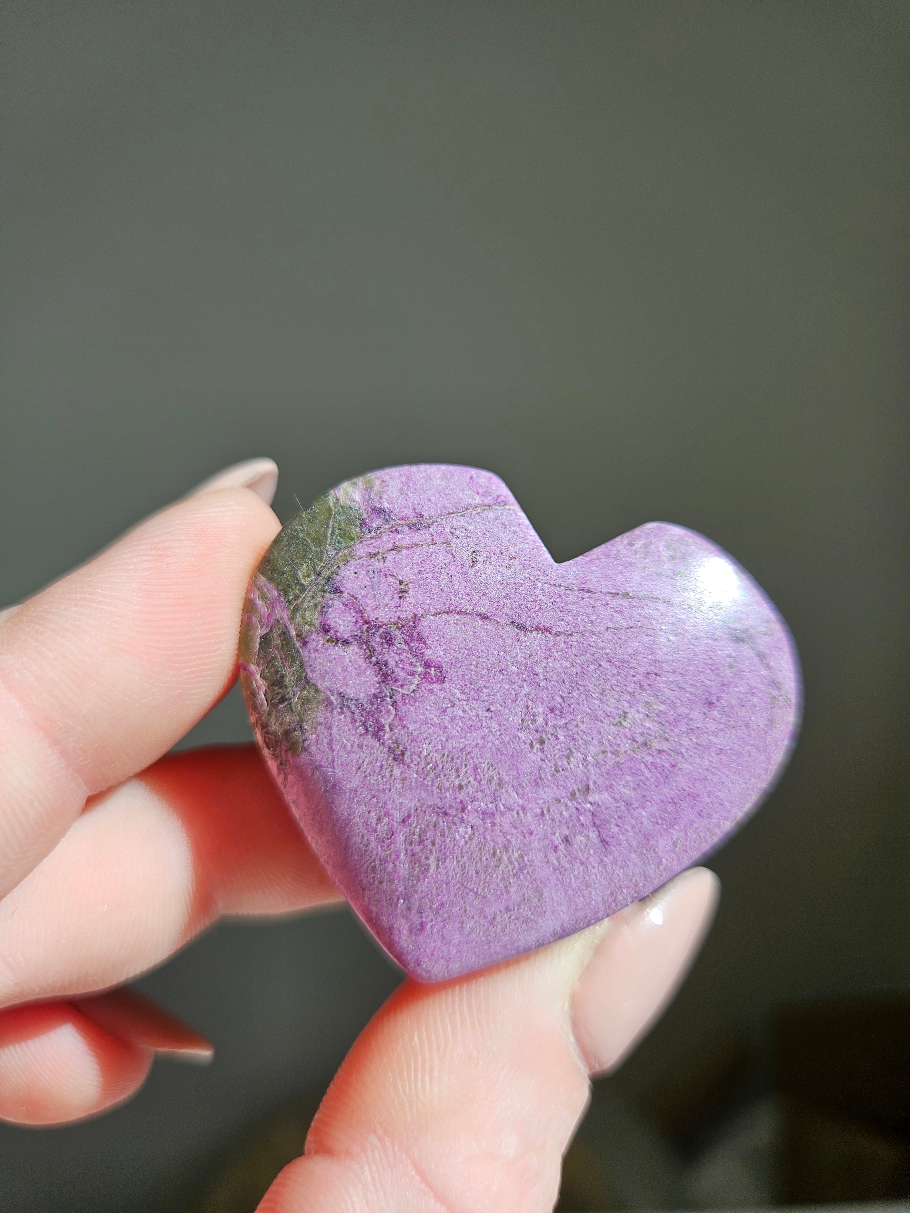 Stichtite Heart 007