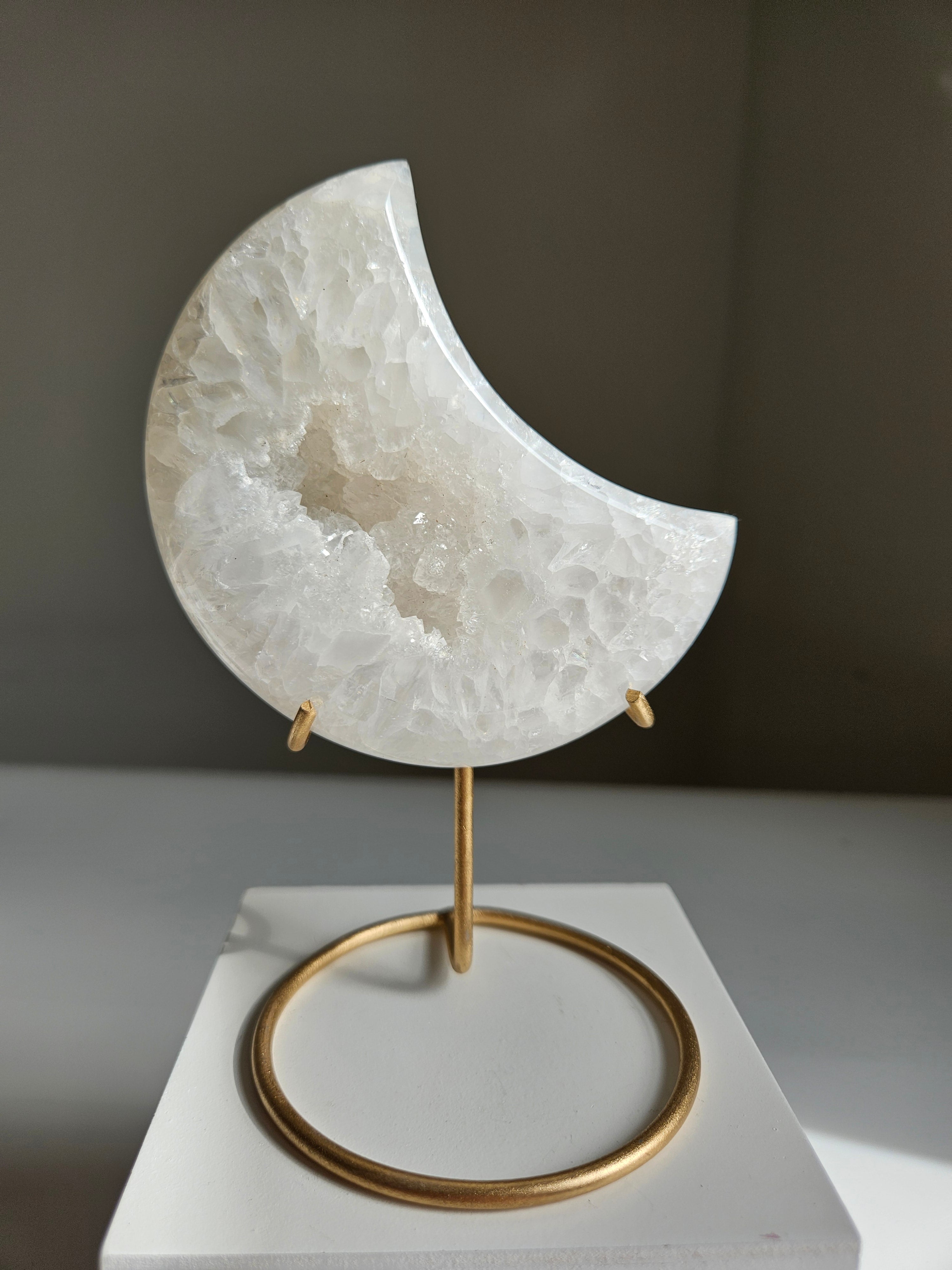 Druzy Agate Moon 007
