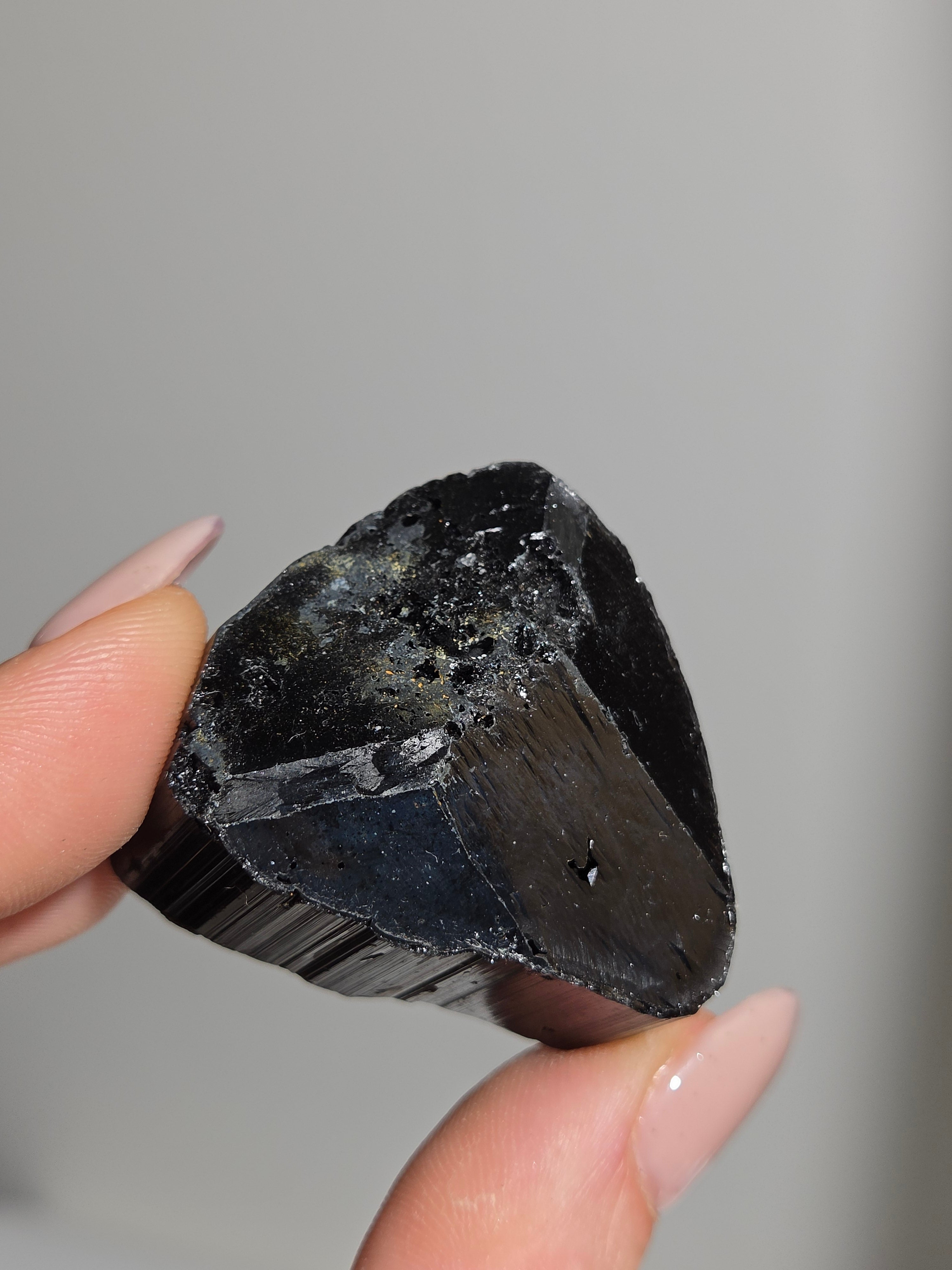 Raw Black Tourmaline 005