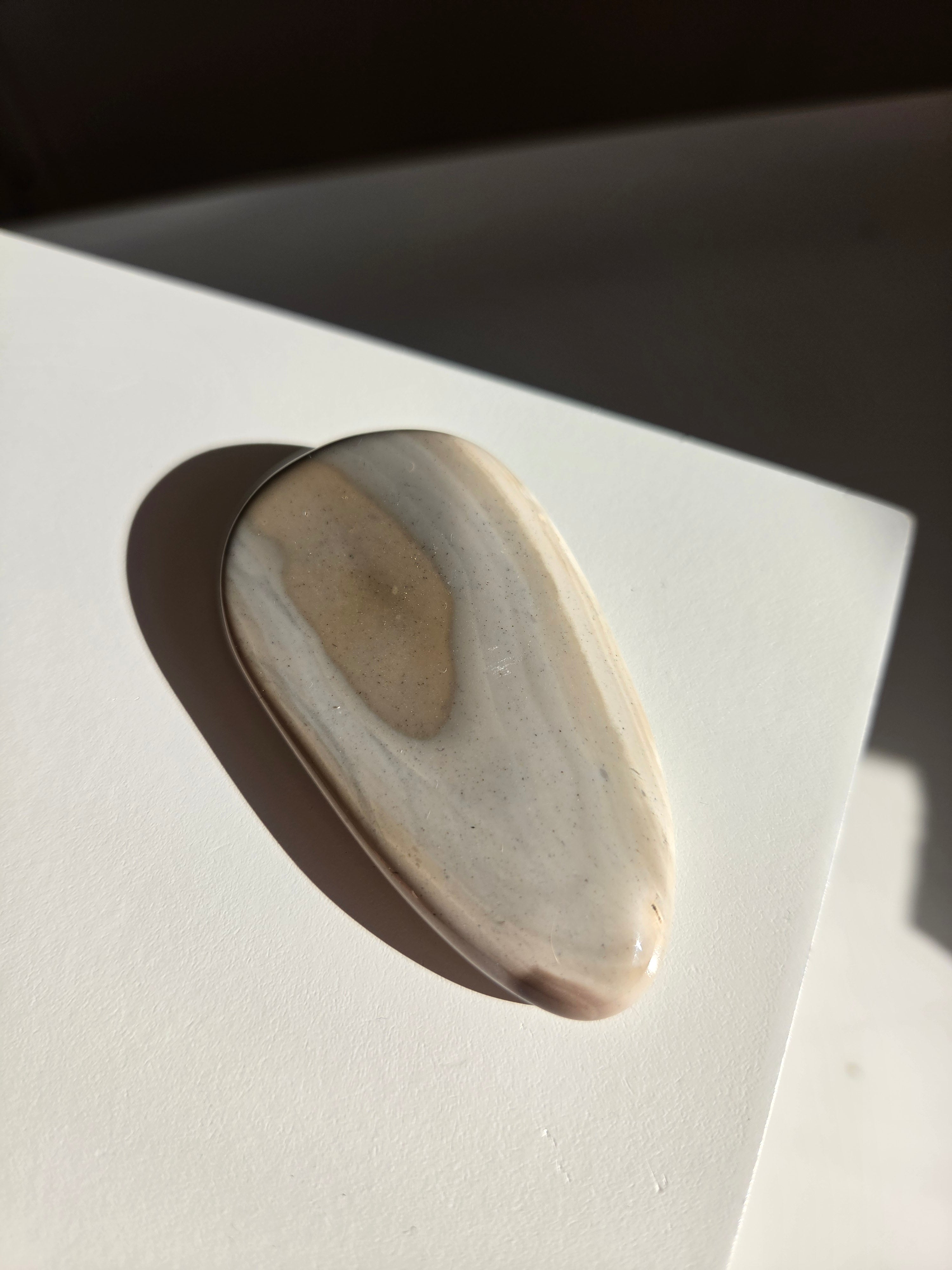 Polished Flint Flat 005