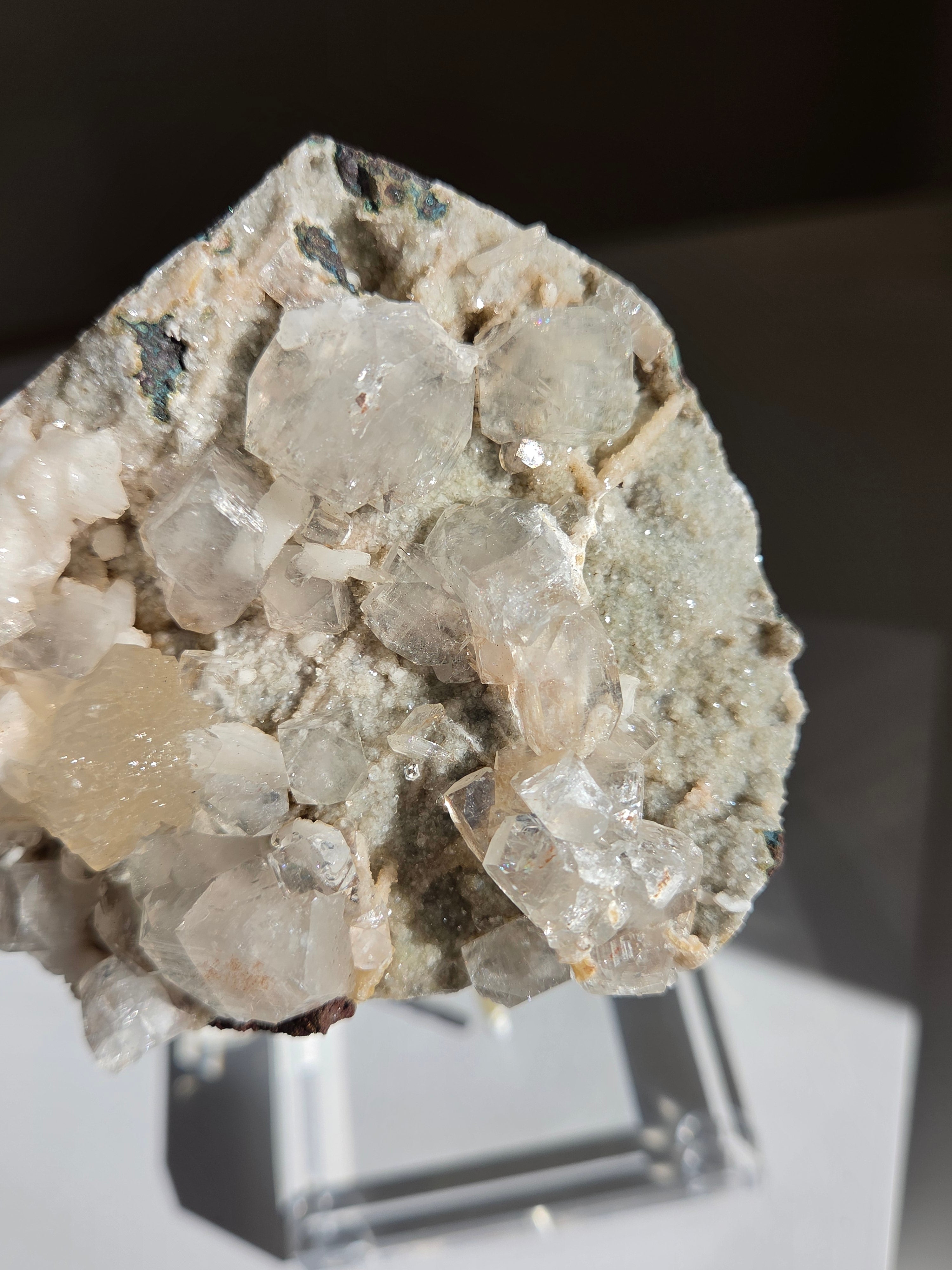 Pink Apophyllite 002