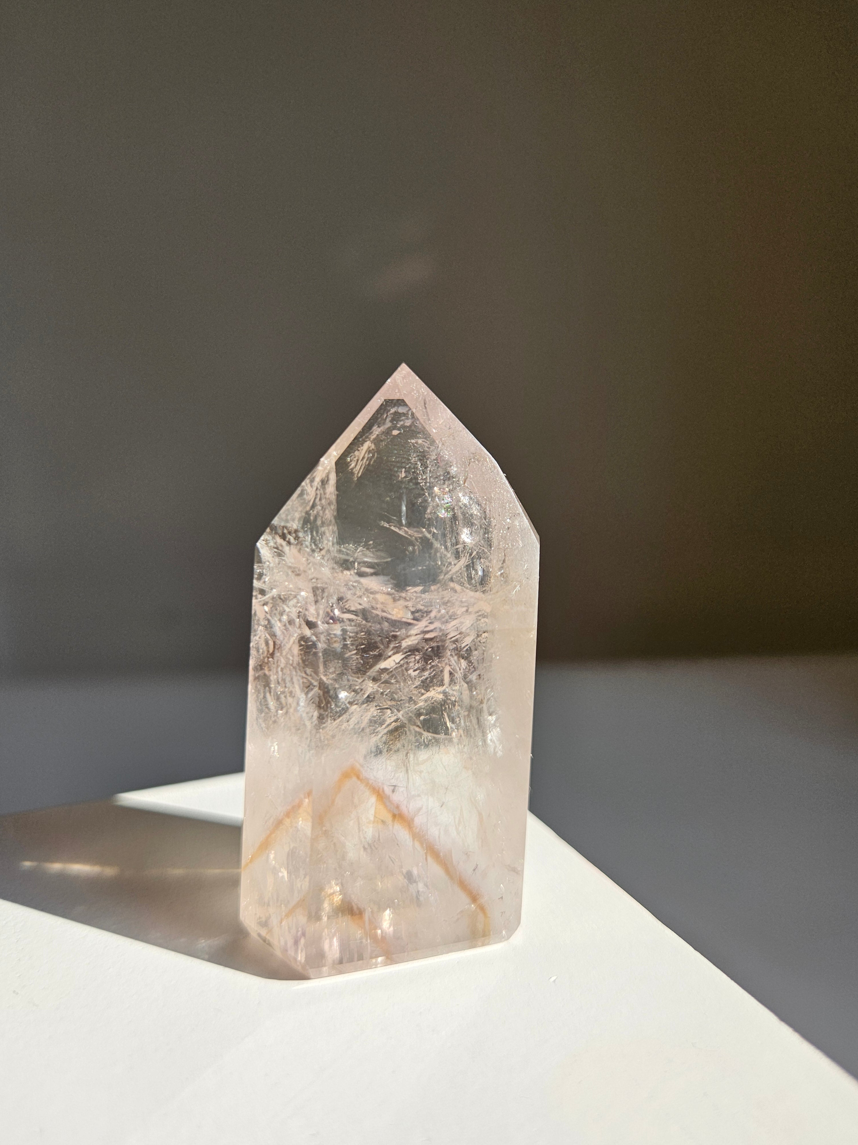 UV reactive Amethyst Tower 010