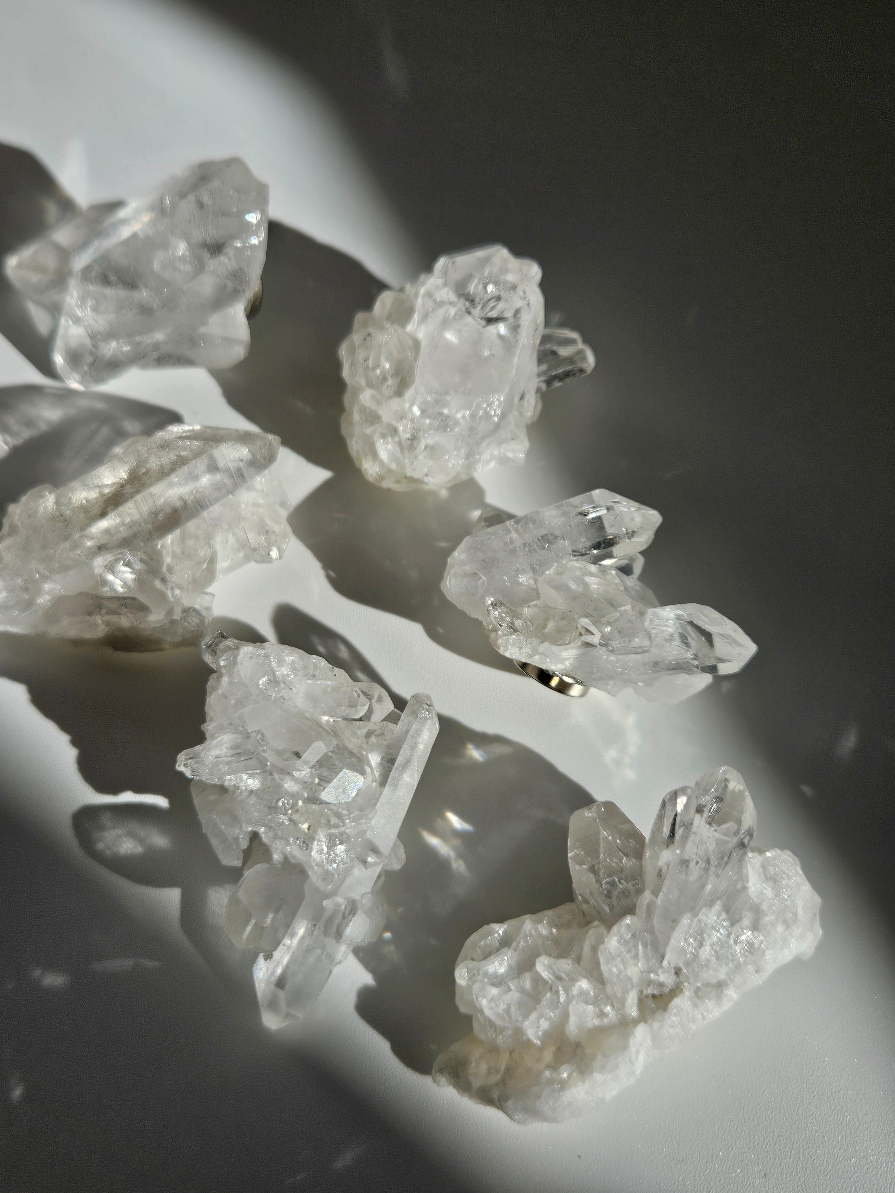 Quartz Cluster Magnet