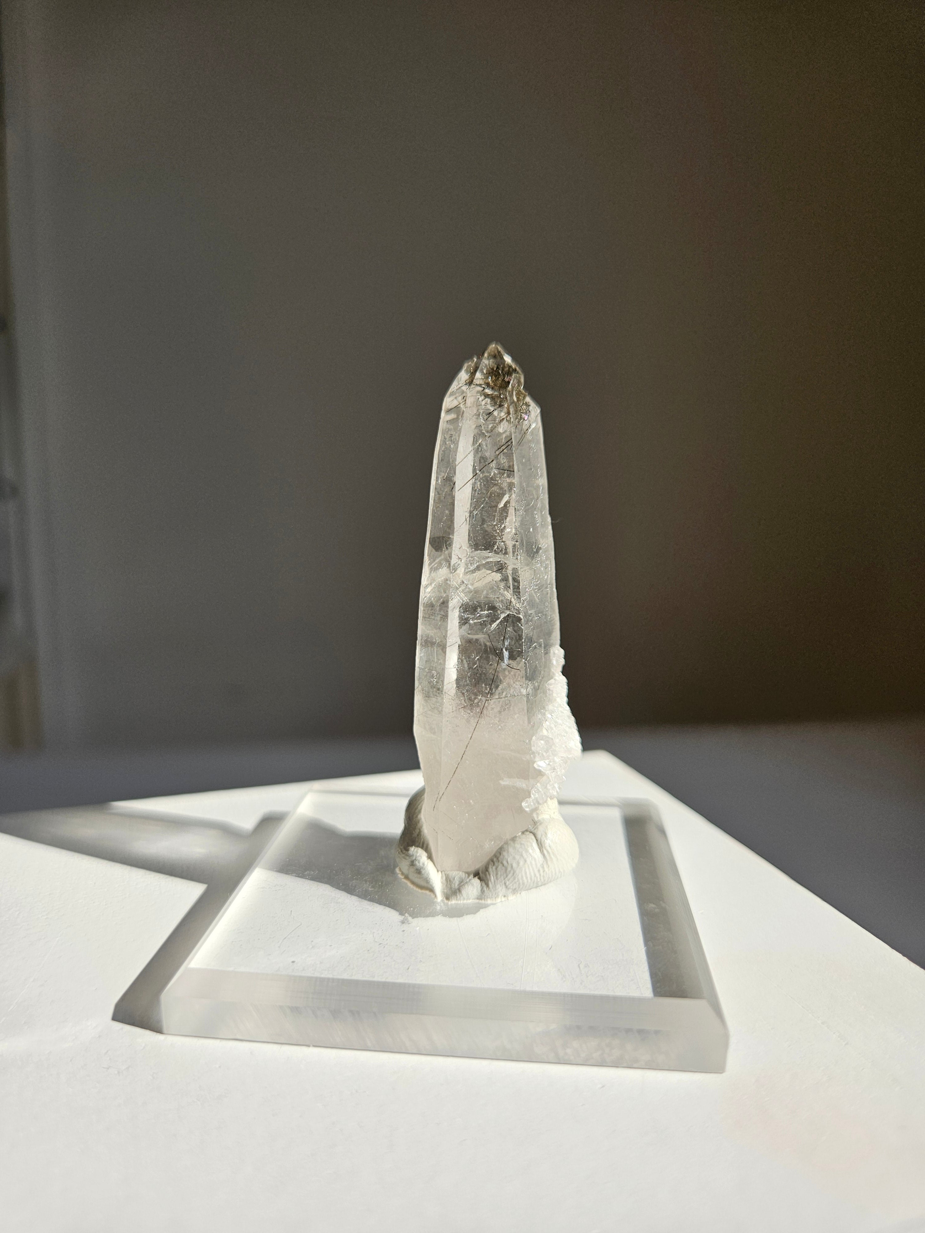 Black Tourmaline in Quartz 001