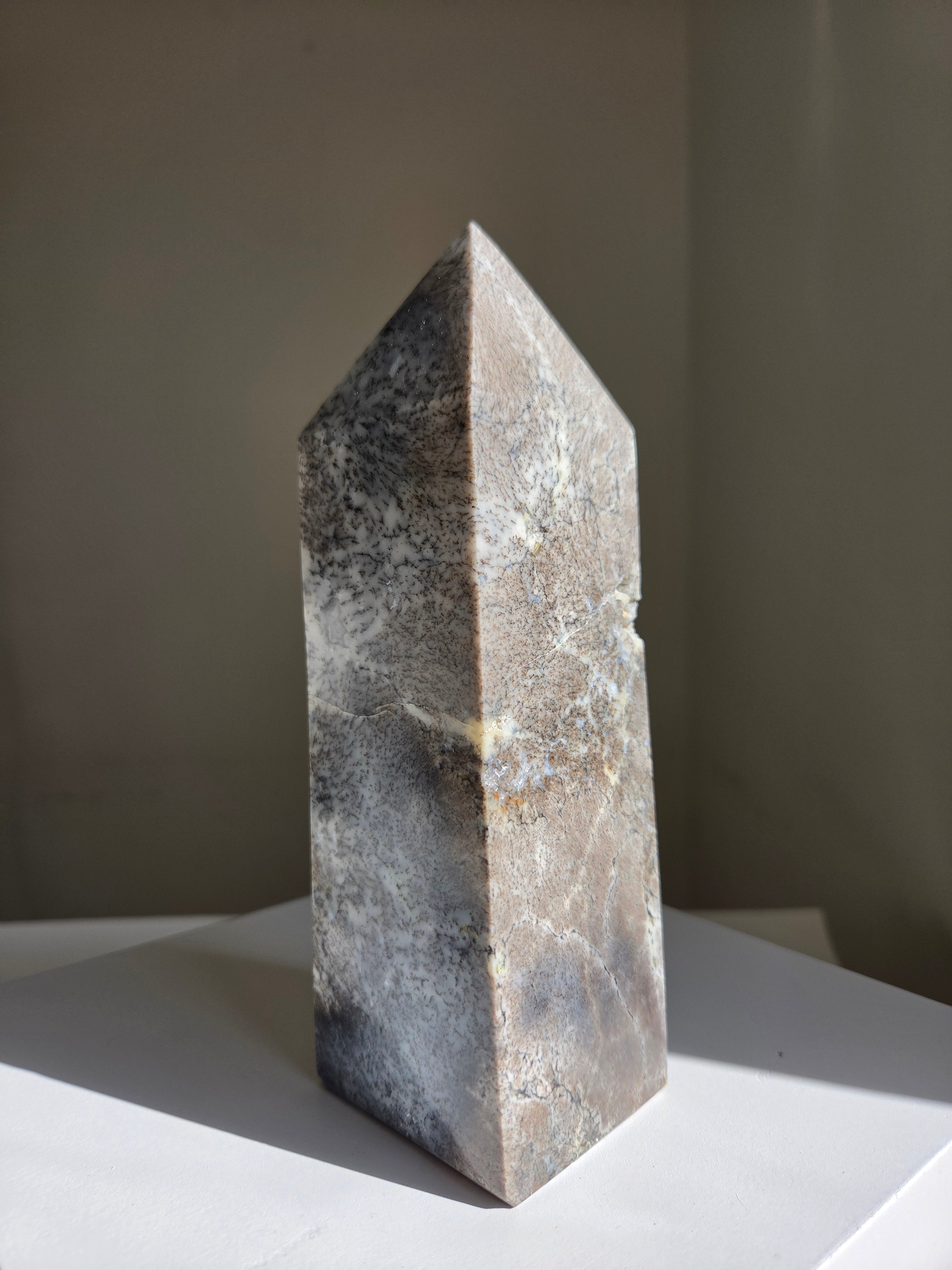 Dendritic Opal Tower 003