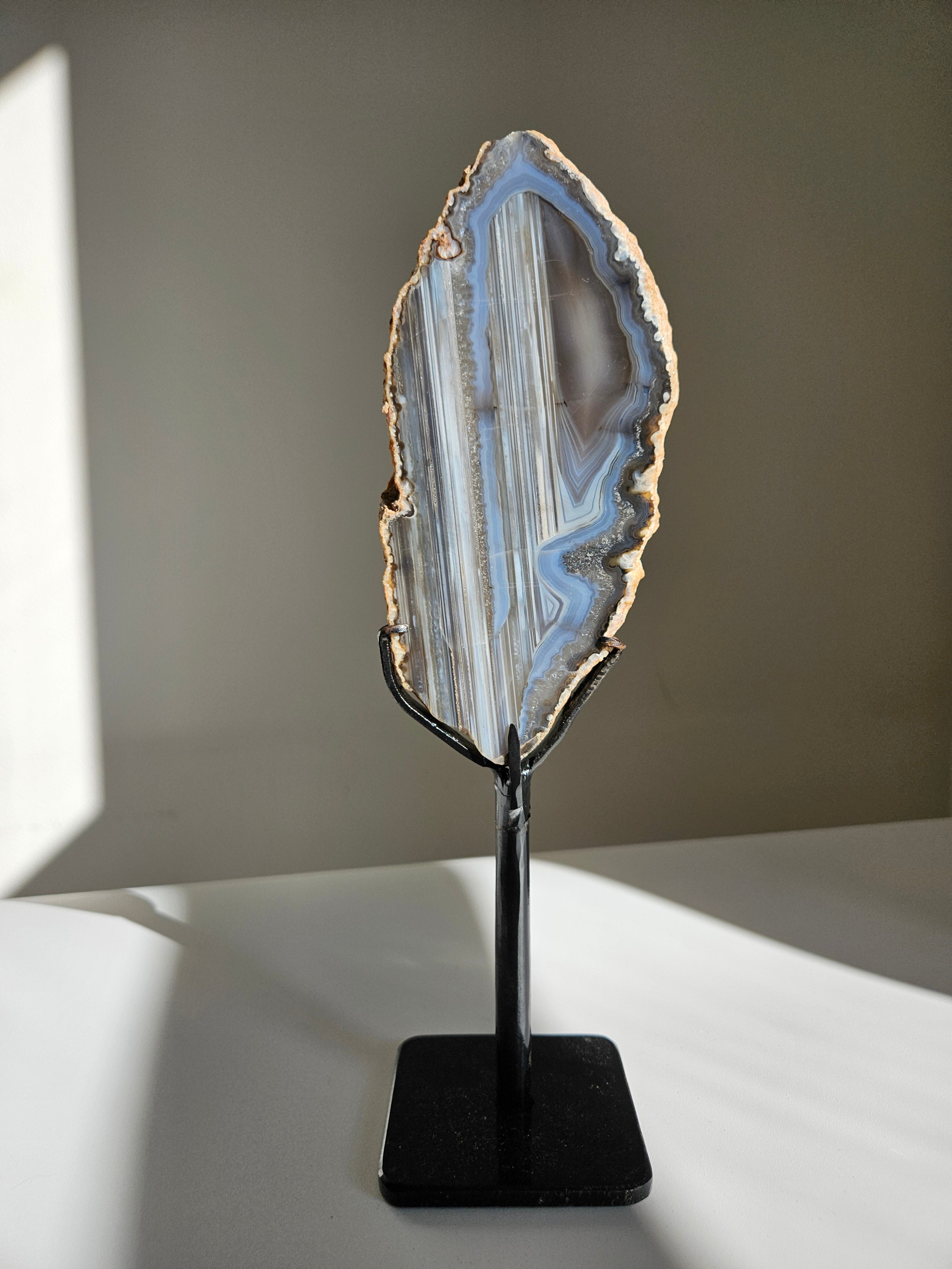 Agate Slab on Stand 007