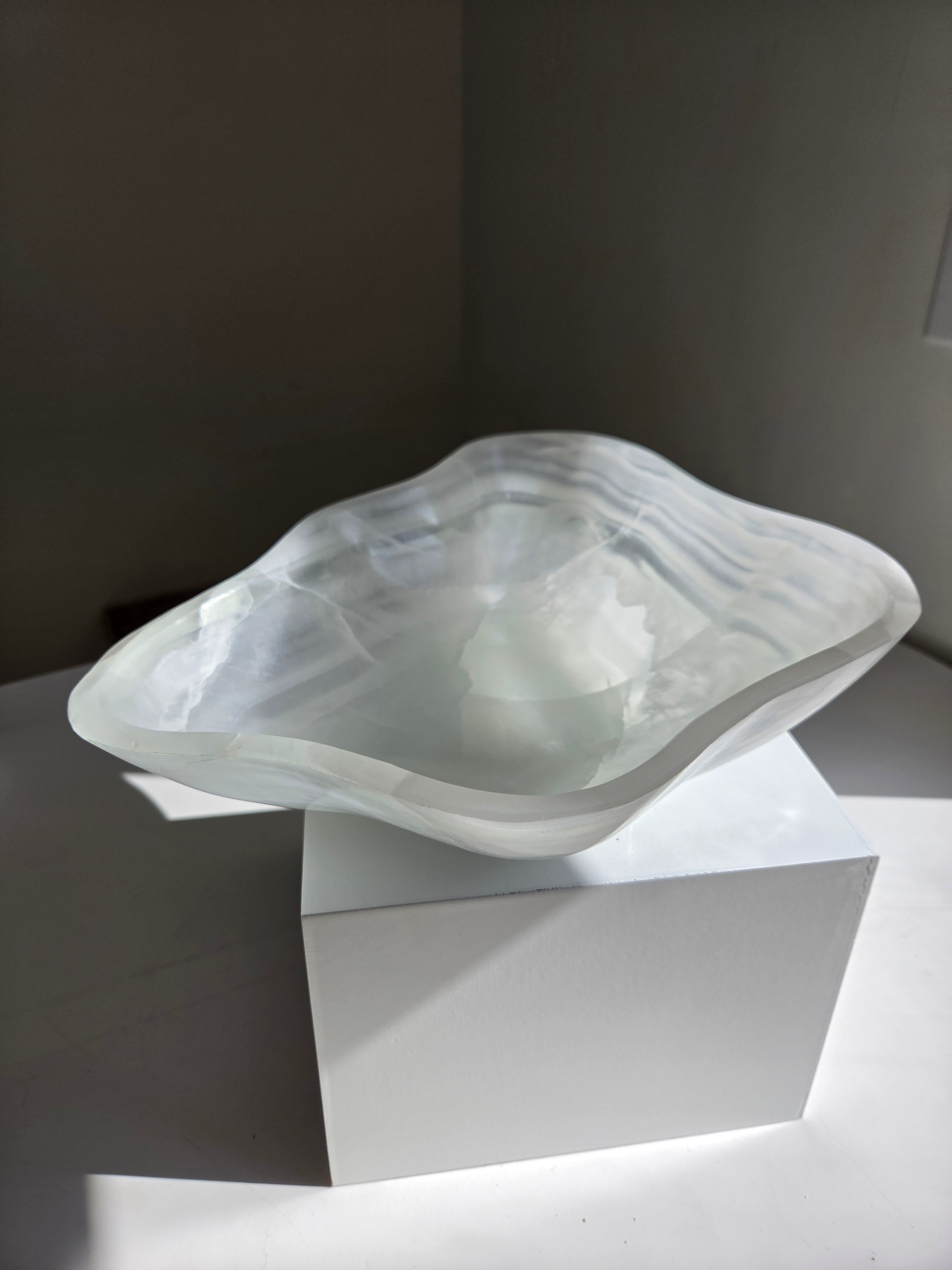 White Onyx Bowl 002