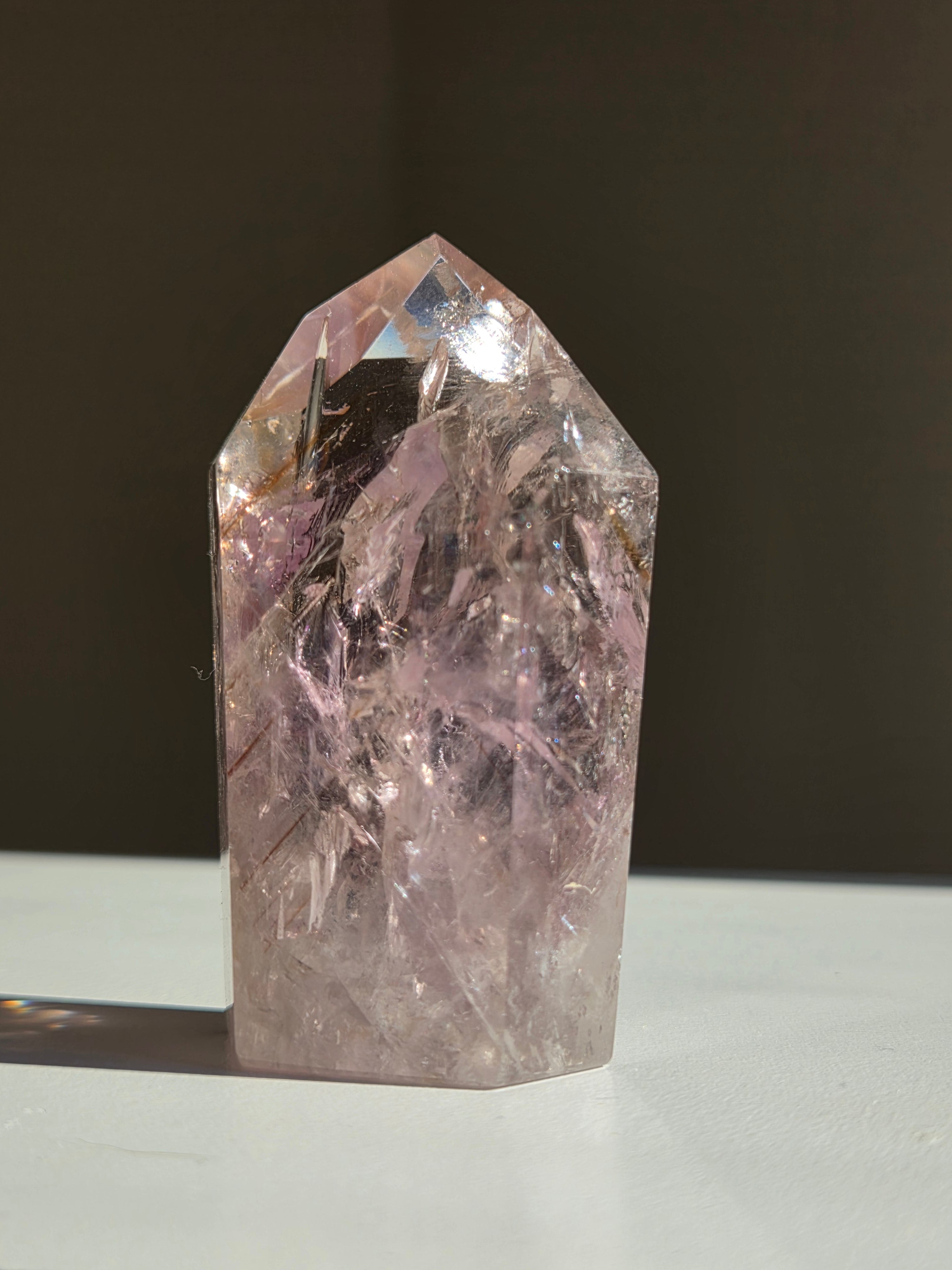 UV reactive Amethyst Tower 020