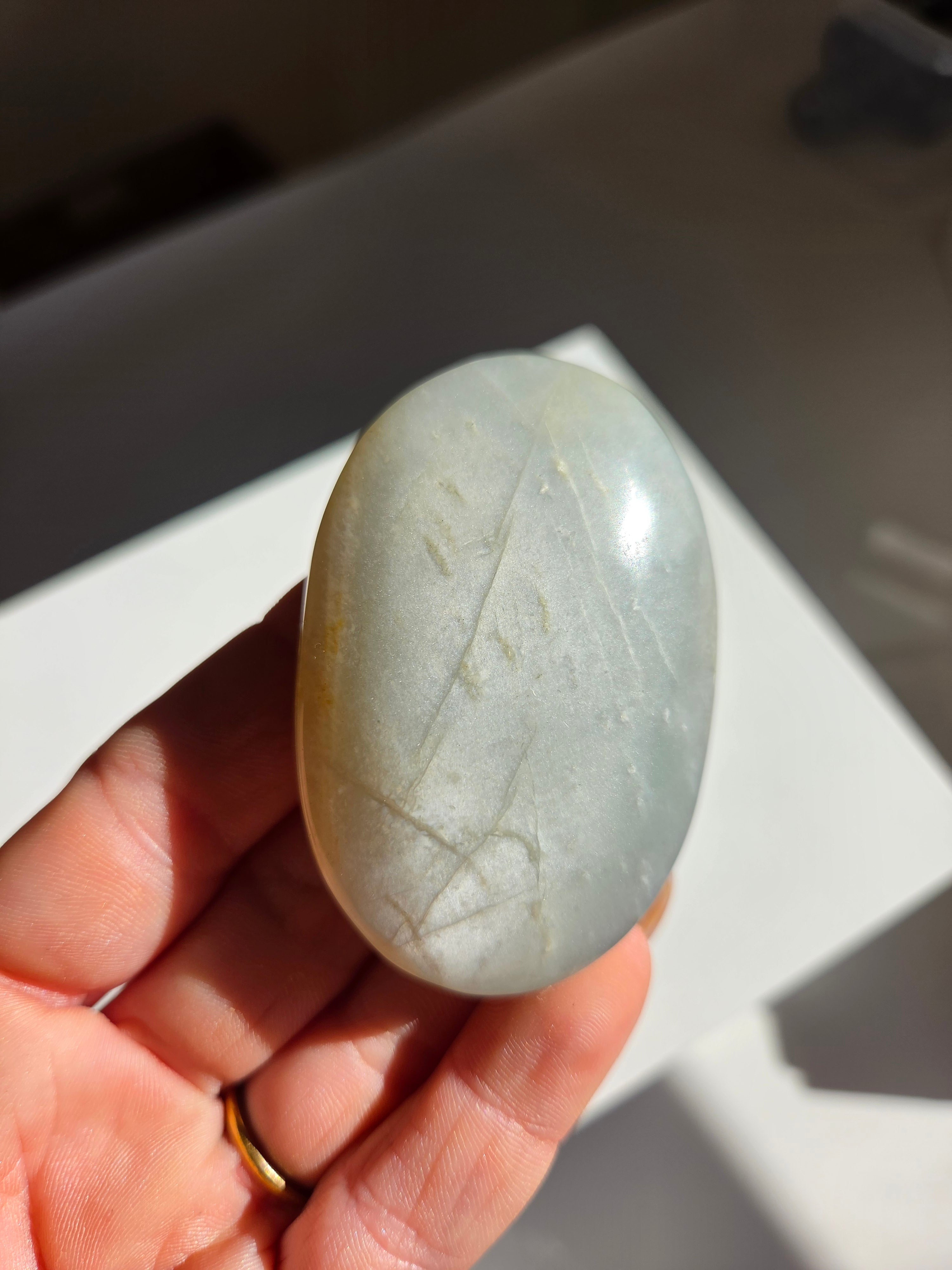 Green Moonstone Palmstone 001