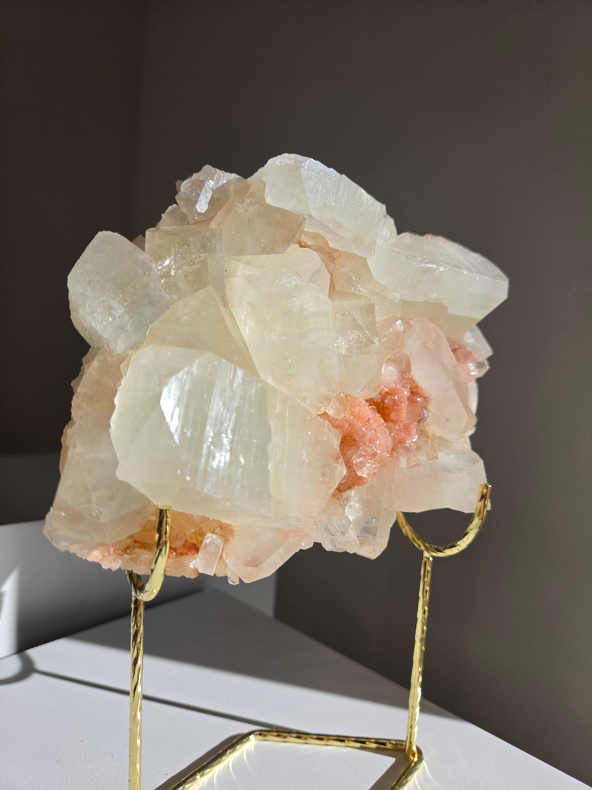 Apophyllite x Stilbite on stand 006