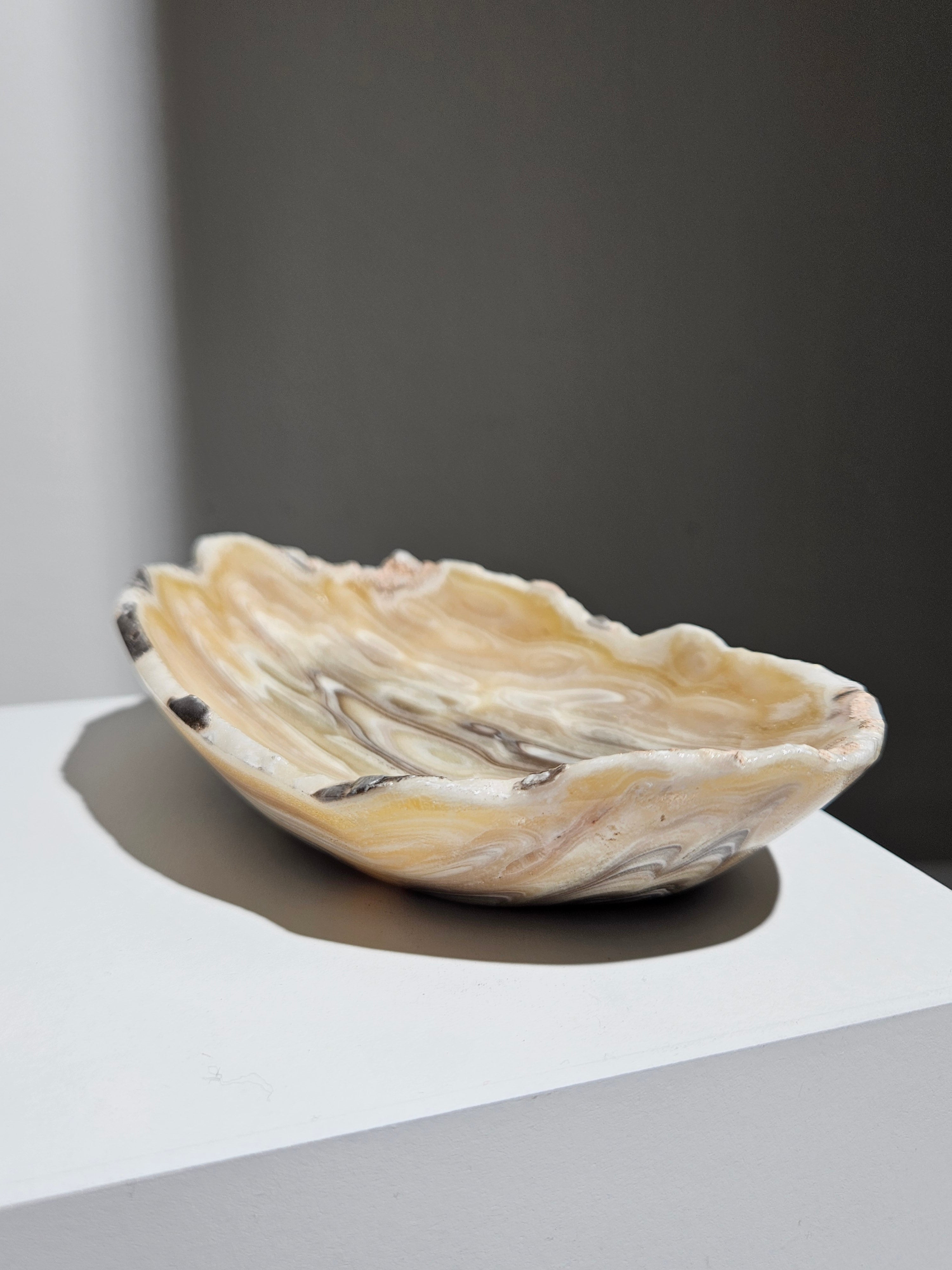 Banded Calcite Bowl 009