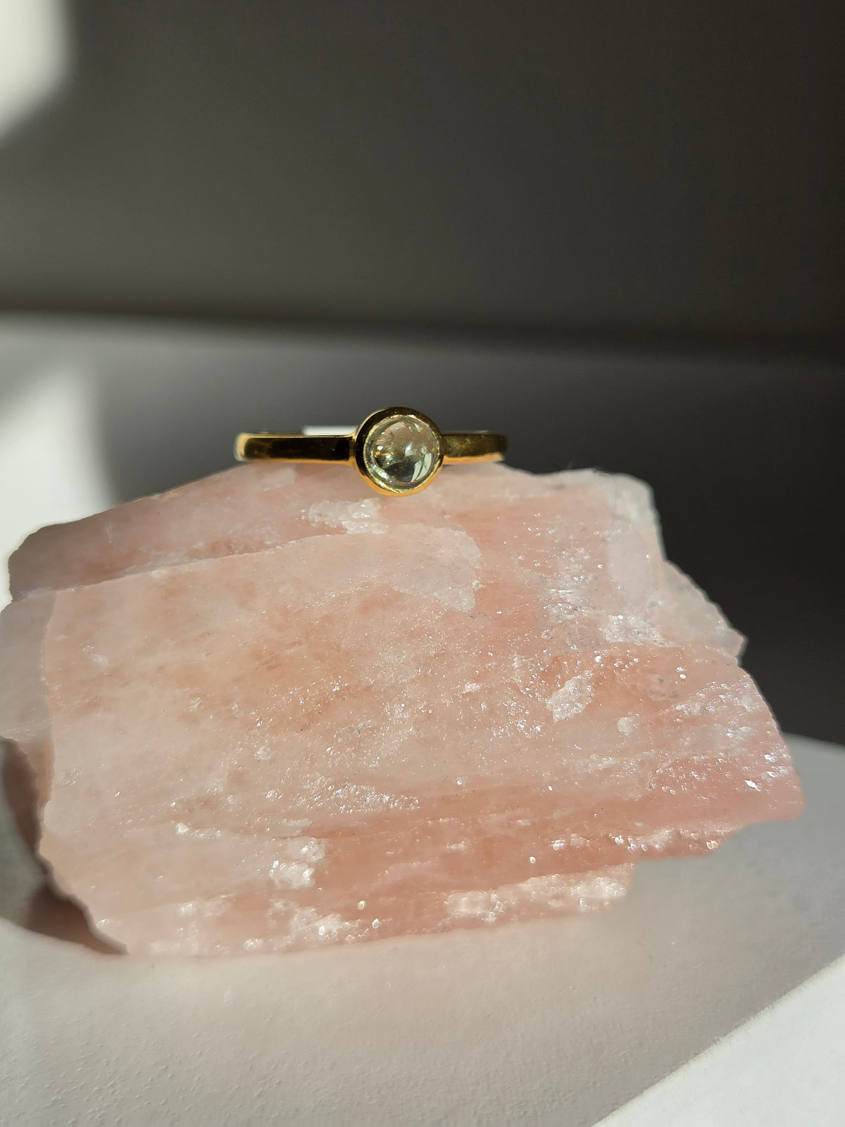 Size 6 | tourmaline Ring | gold 051