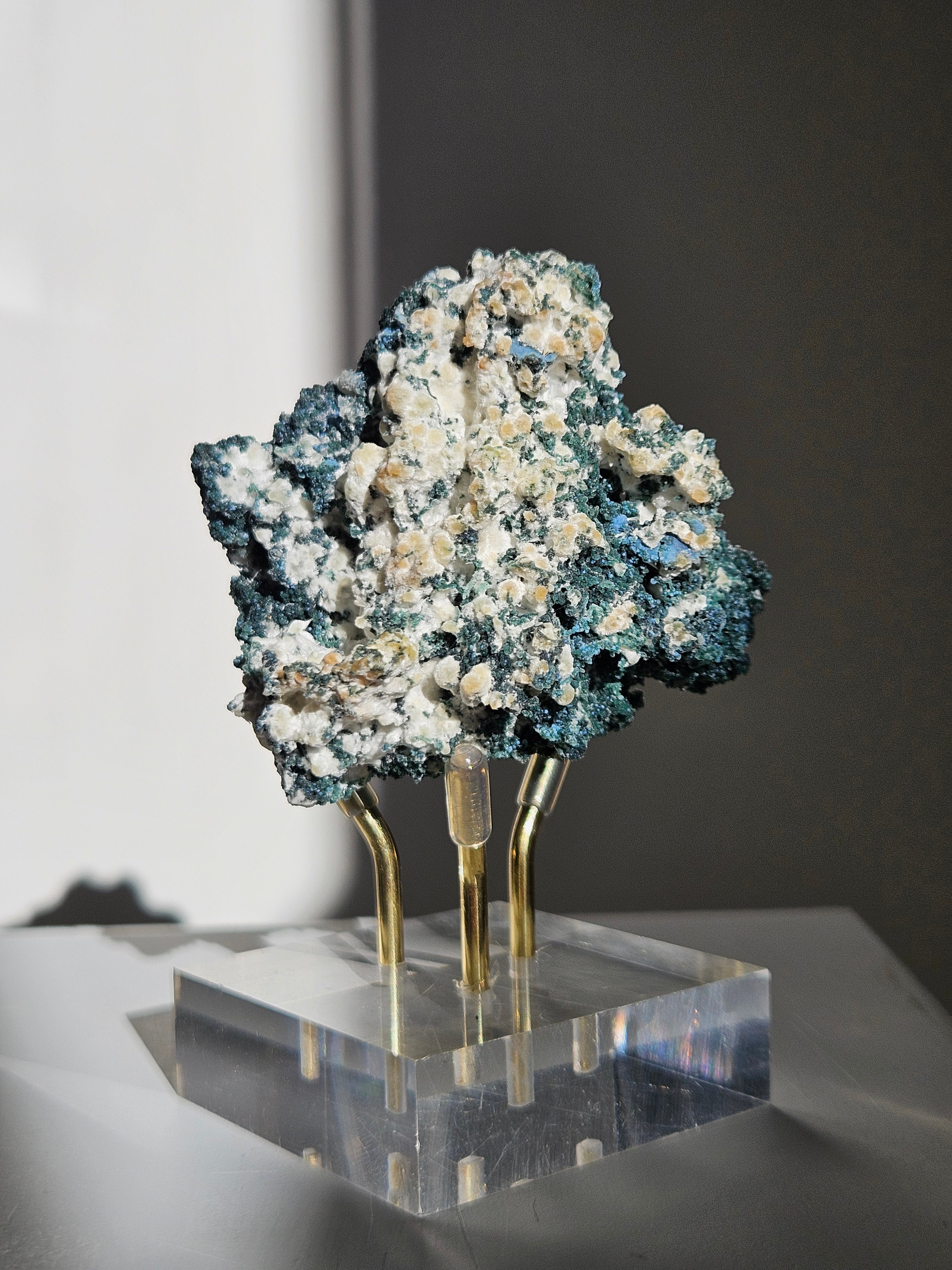 Chalcedony x Okenite 002