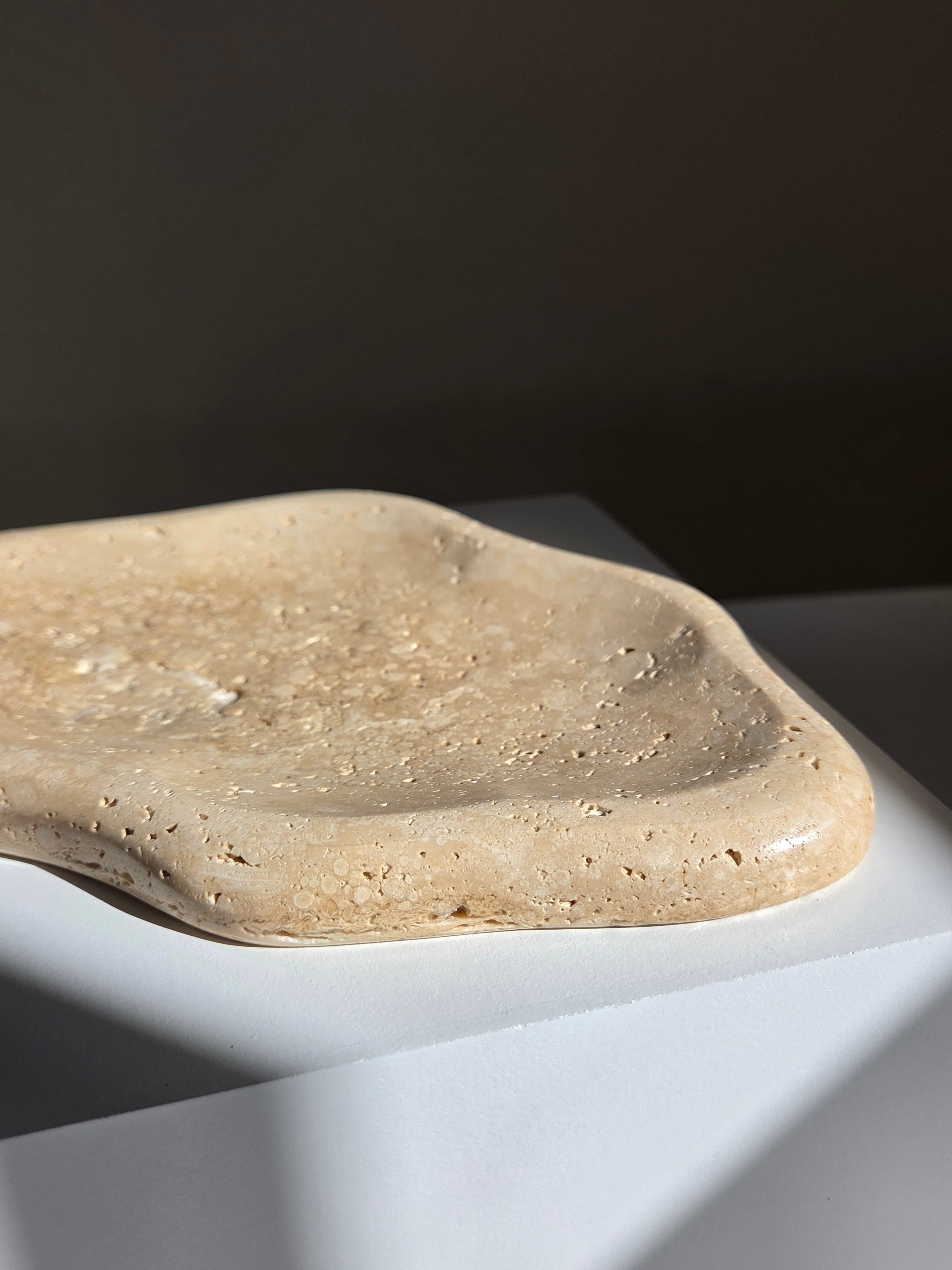 Travertine Cloud Dish 001