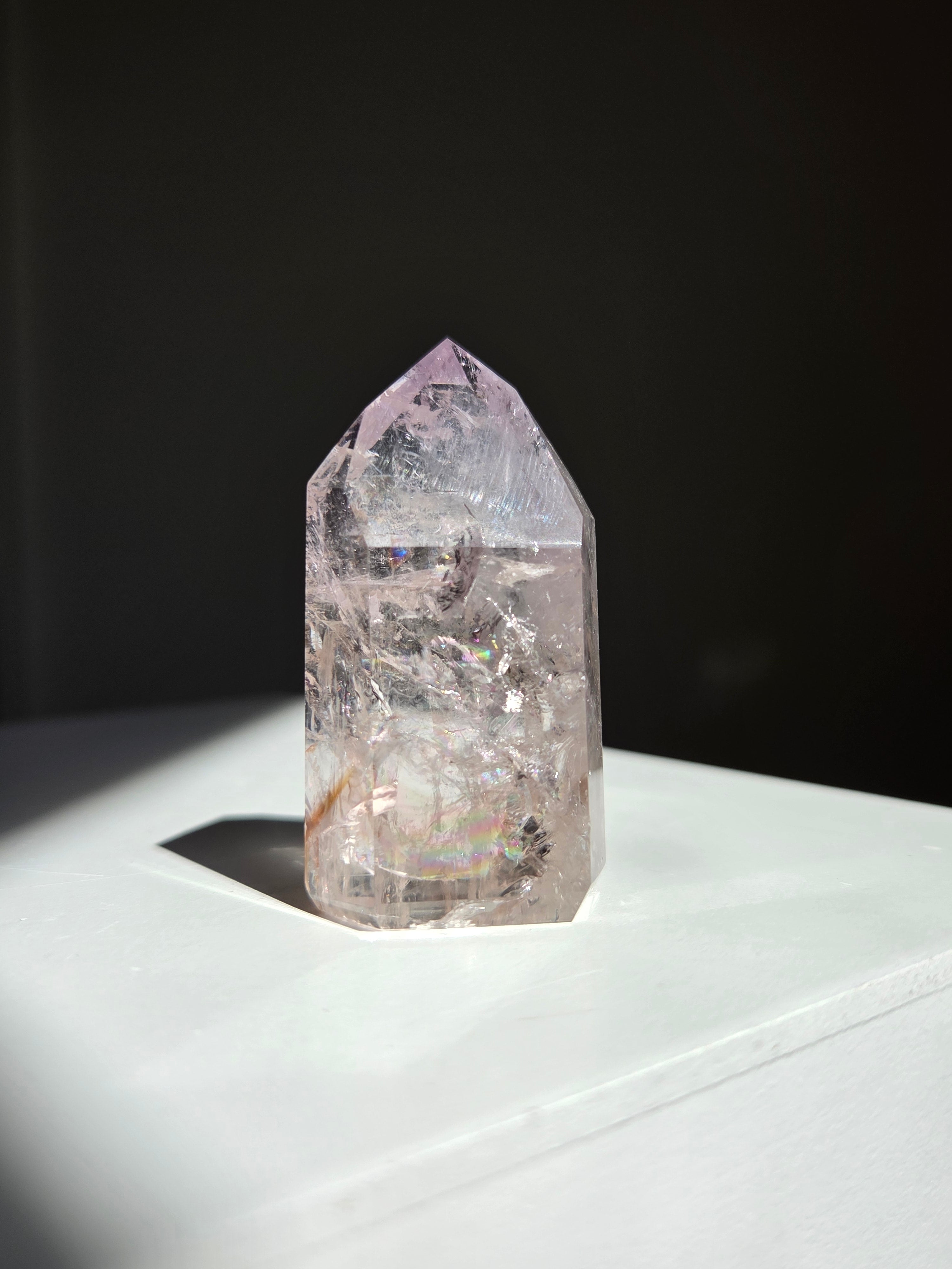 UV reactive Amethyst Tower 015