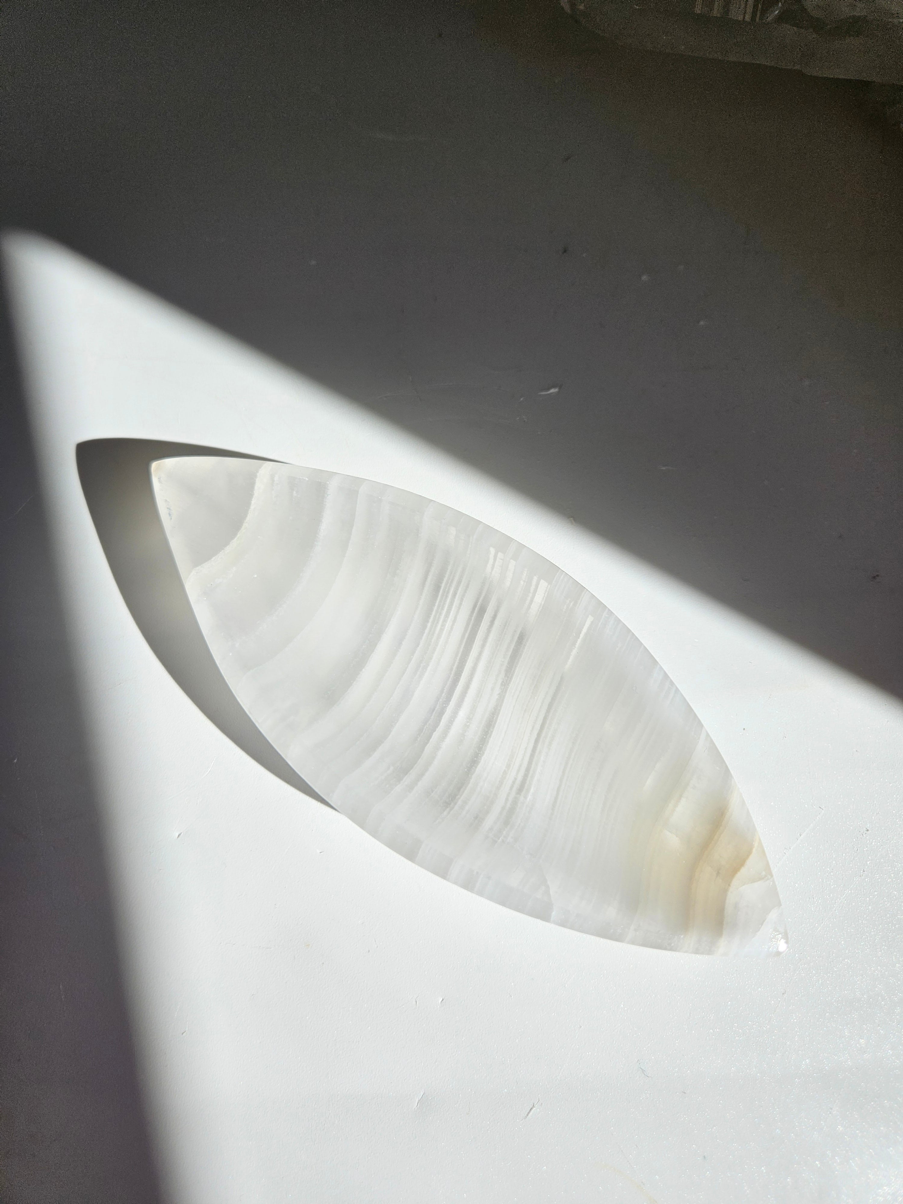 Onyx Marquise Dish 002