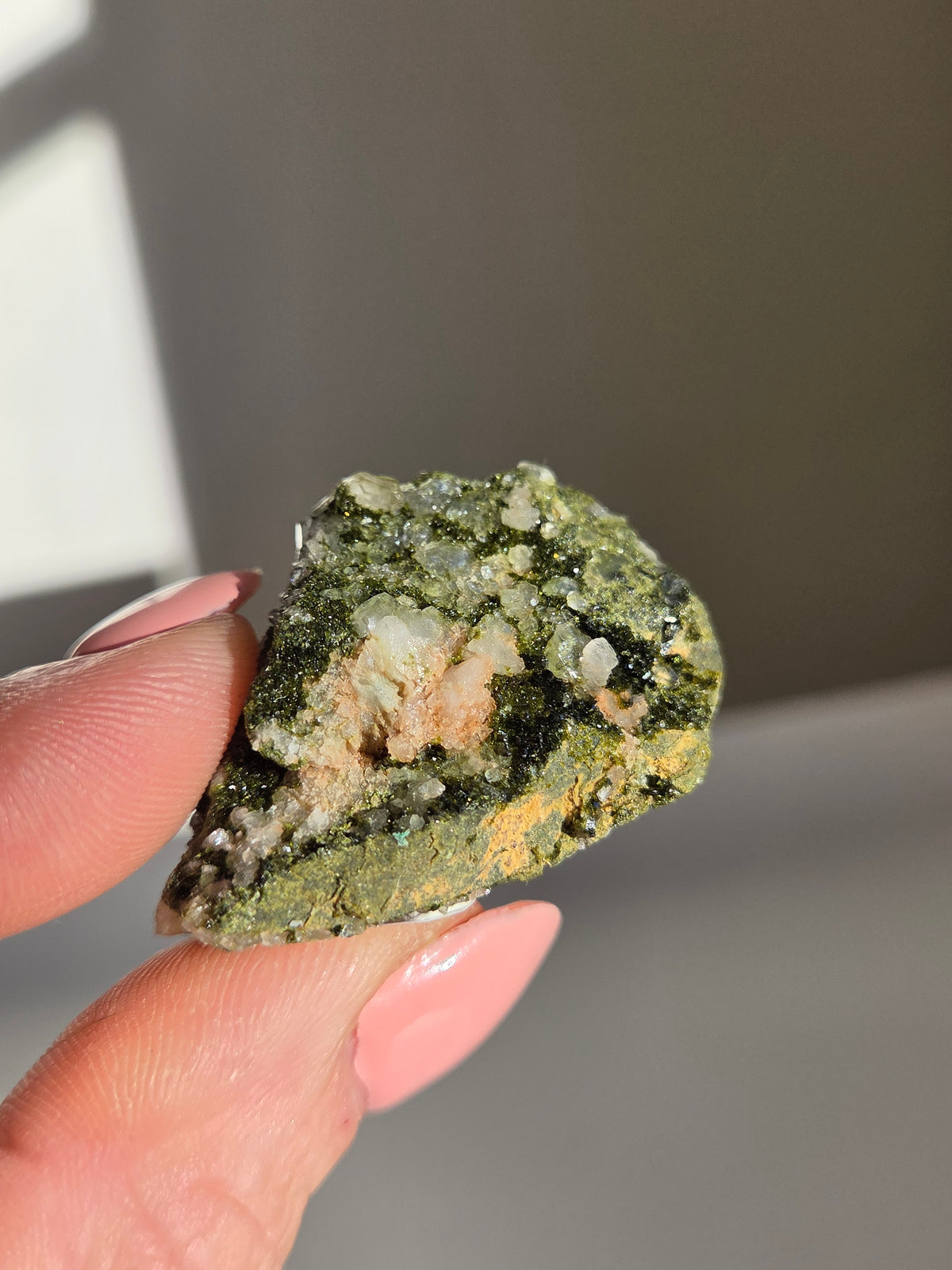 Epidote x Quartz 002