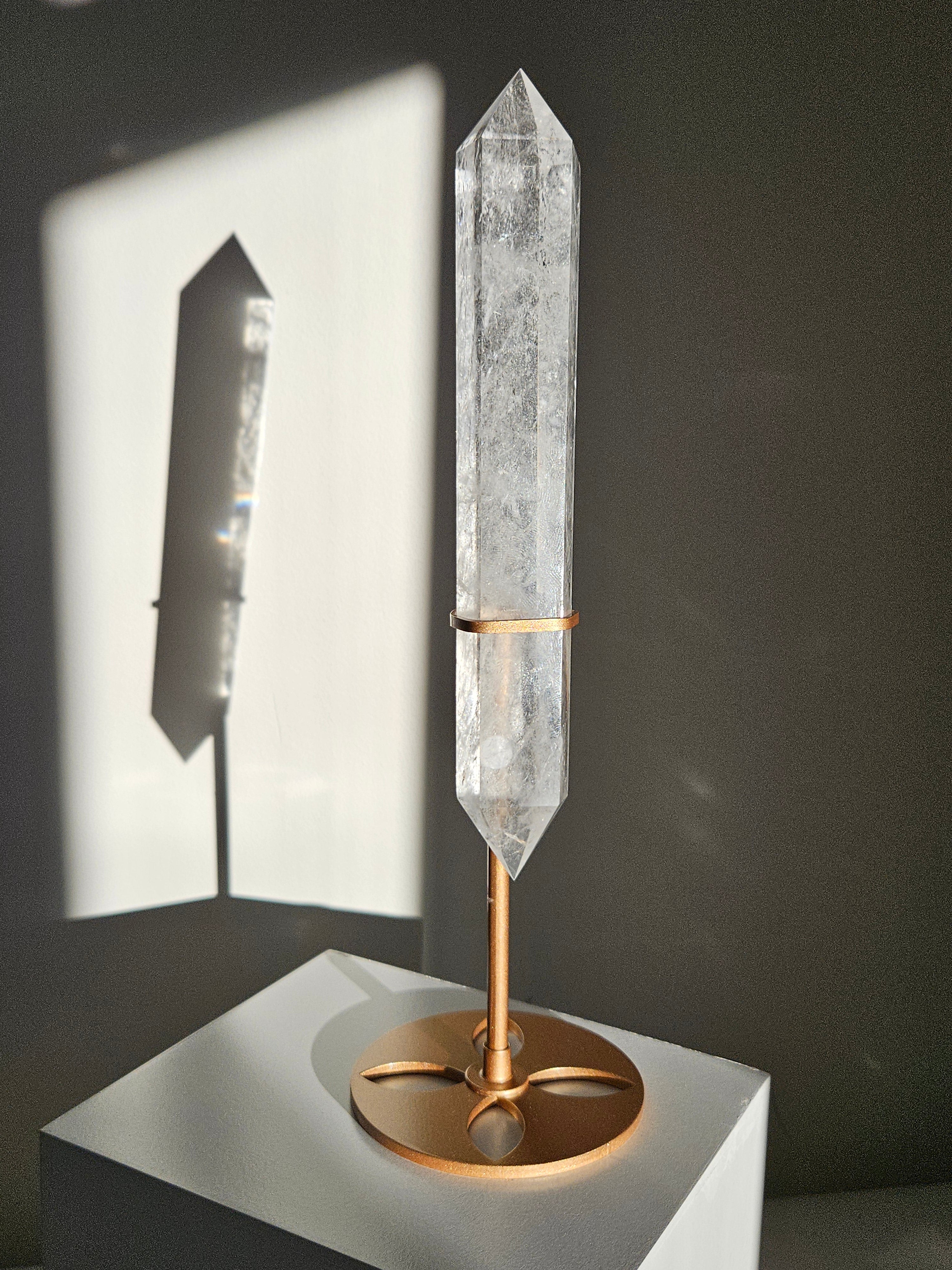 Quartz Wand on Stand 005