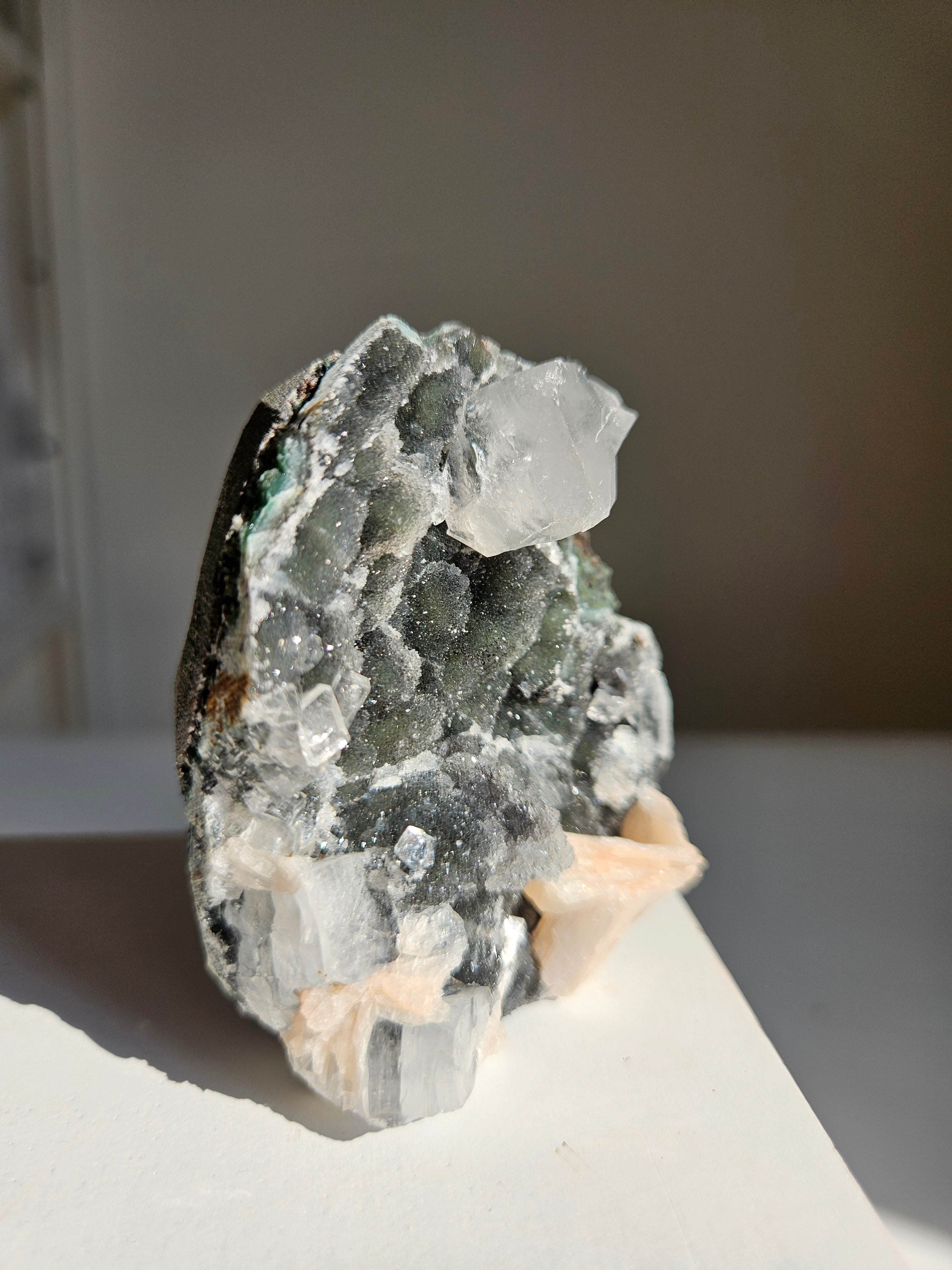 Apophyllite on Black Chalcedony 018