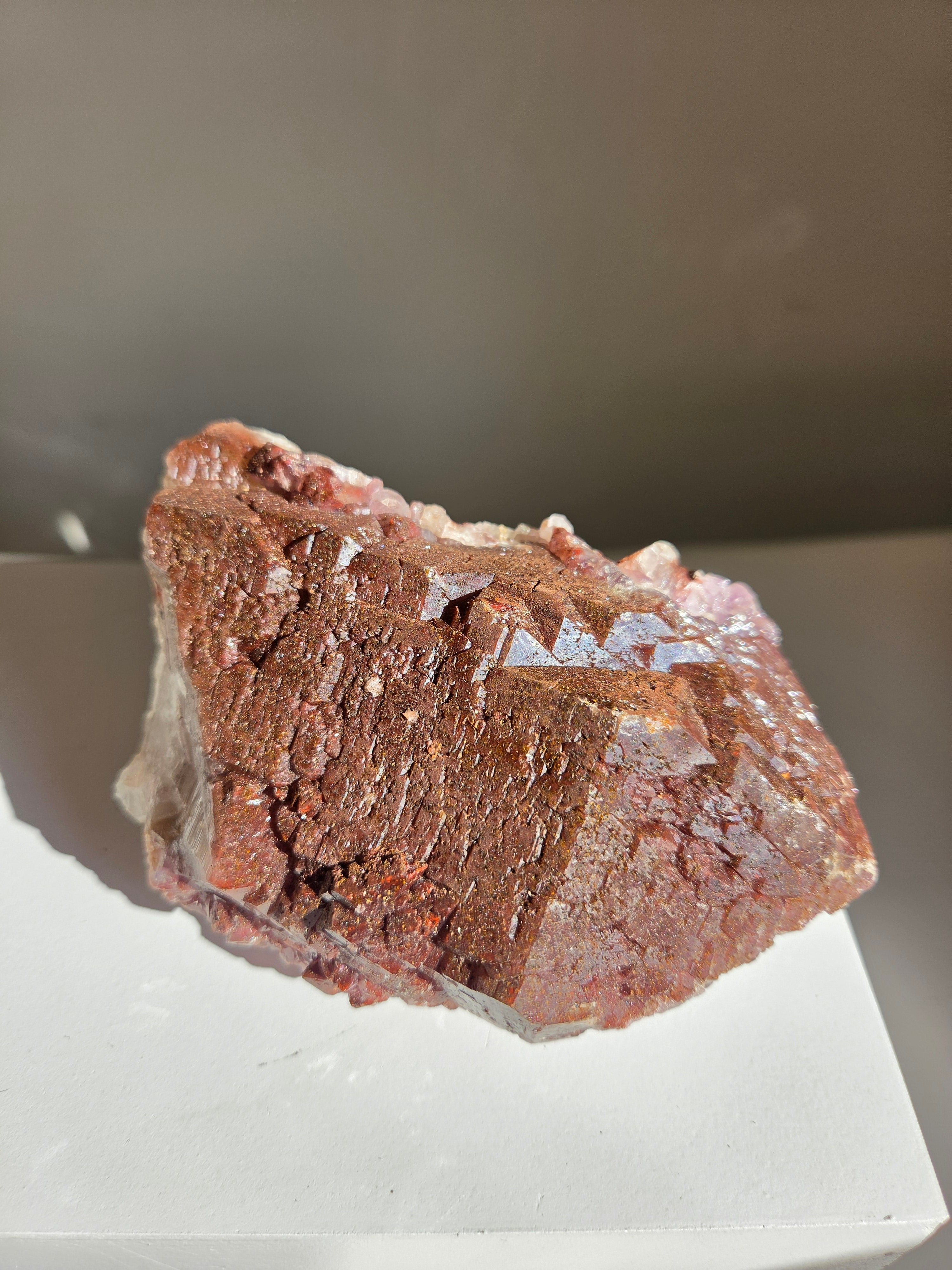 Hematite on Quartz x Amethyst 007