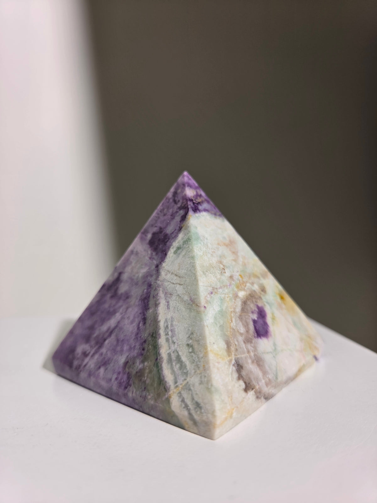 Bolivianite Pyramid 001