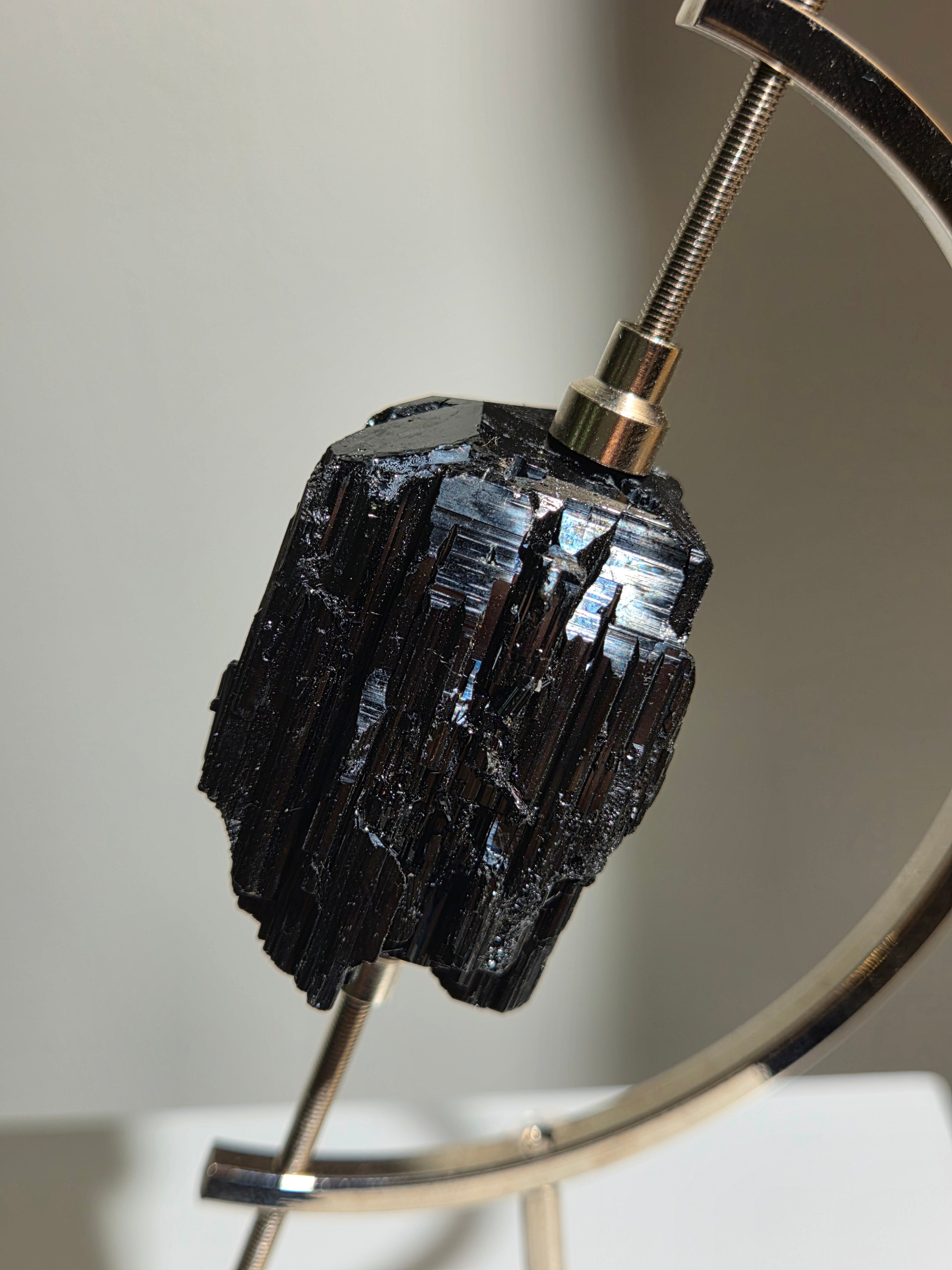 Black Tourmaline on caliper 003