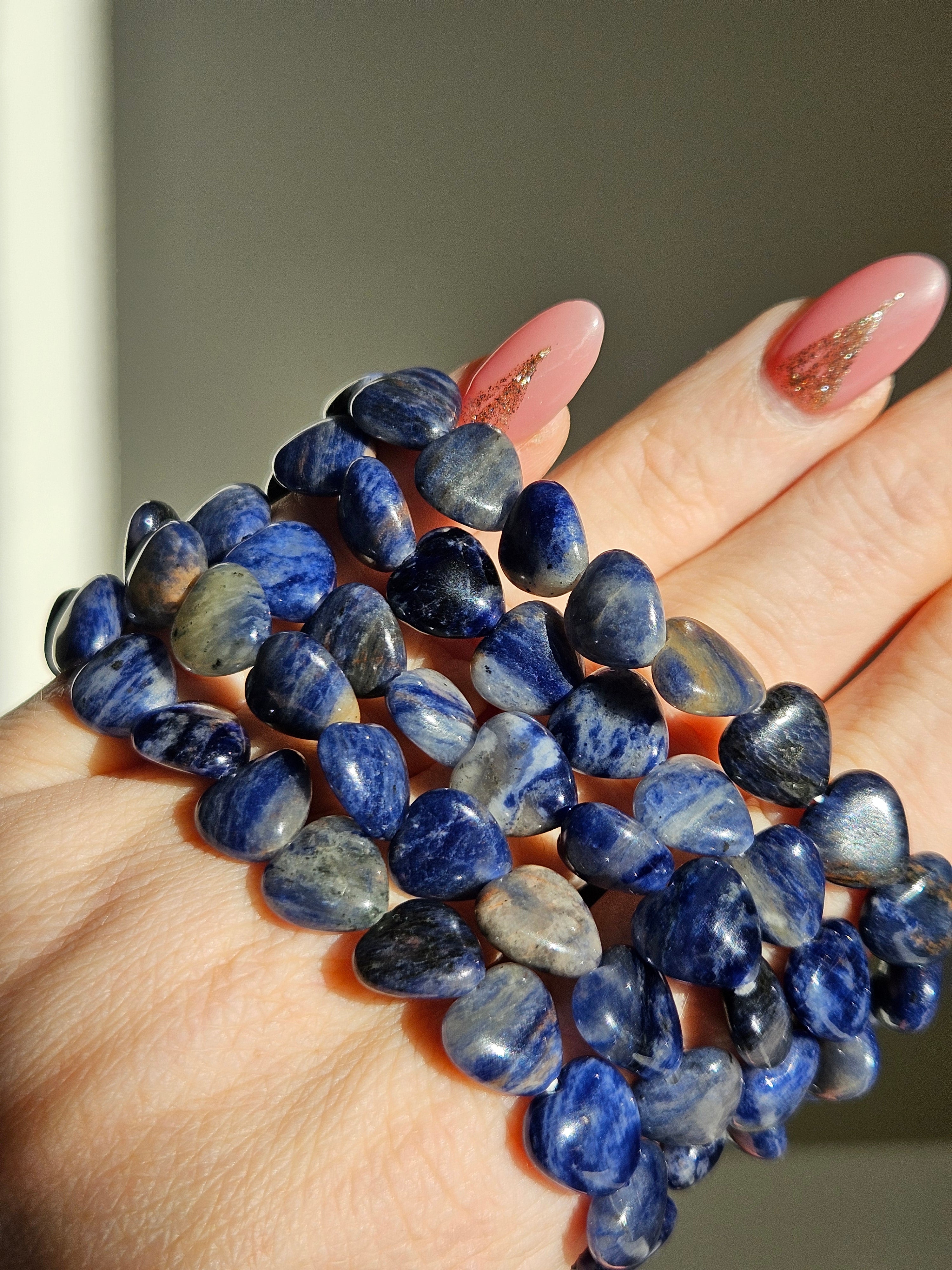 Sodalite bracelet | heart beads