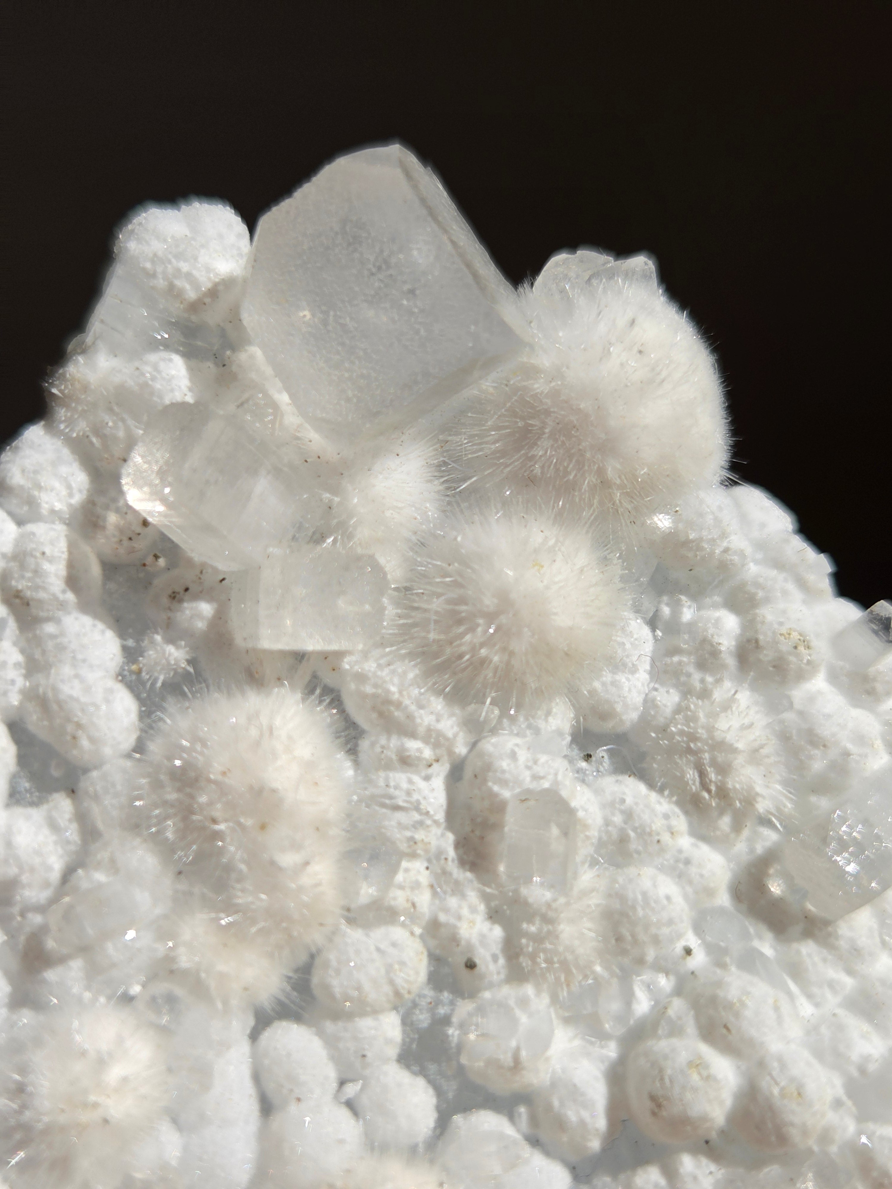Okenite x Apophyllite 002