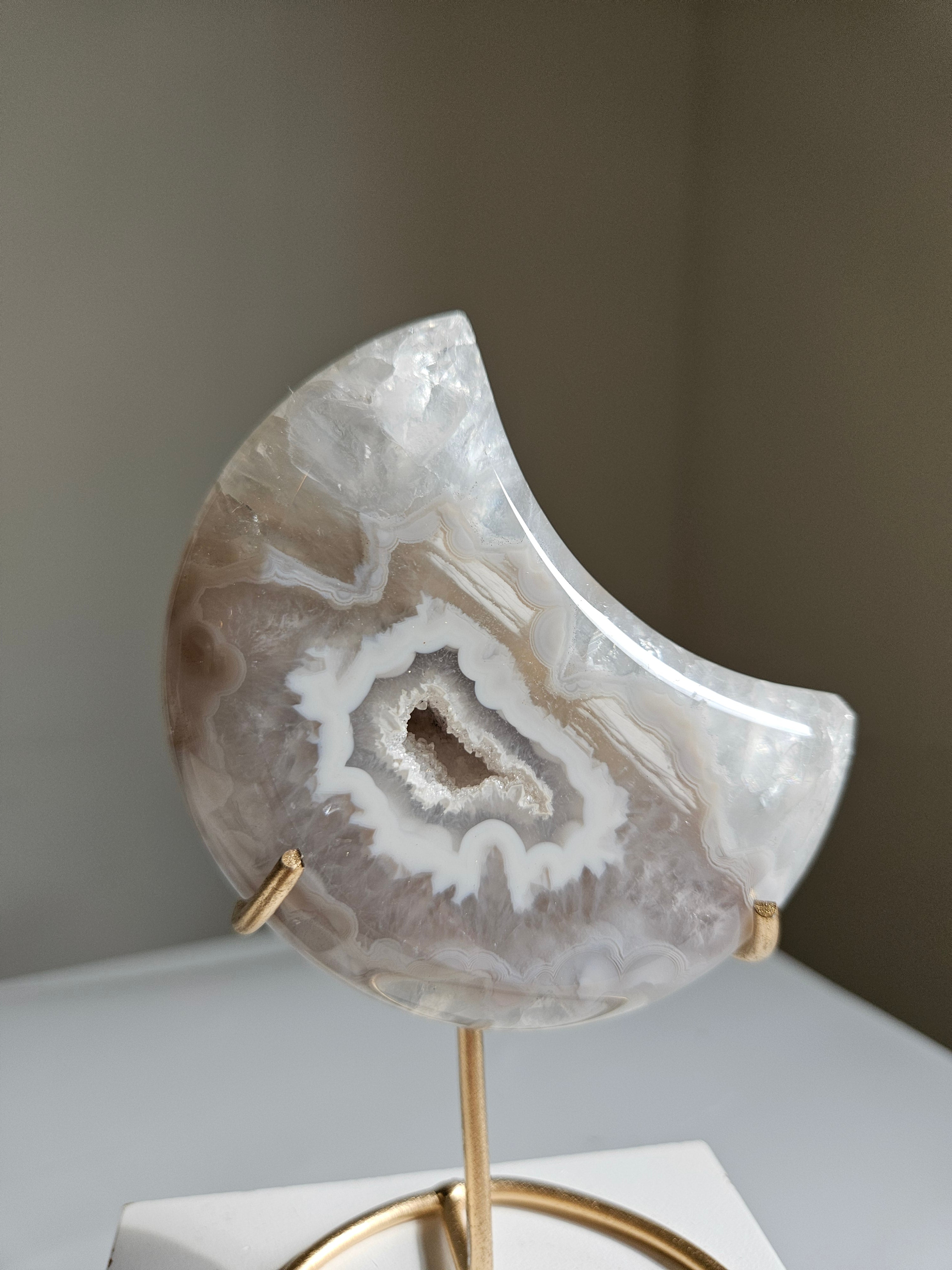 Druzy Agate Moon 022