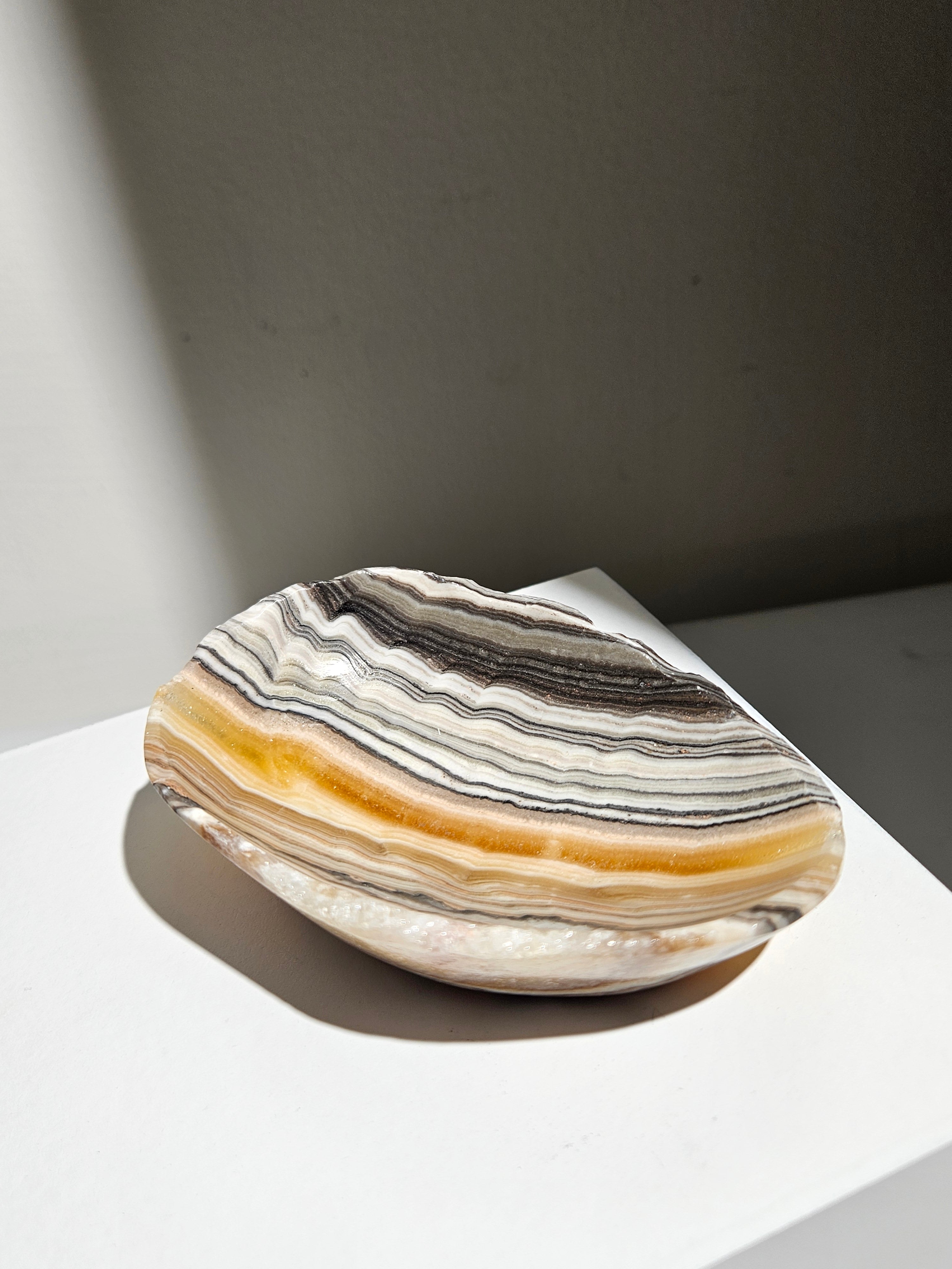 Banded Calcite Bowl 008