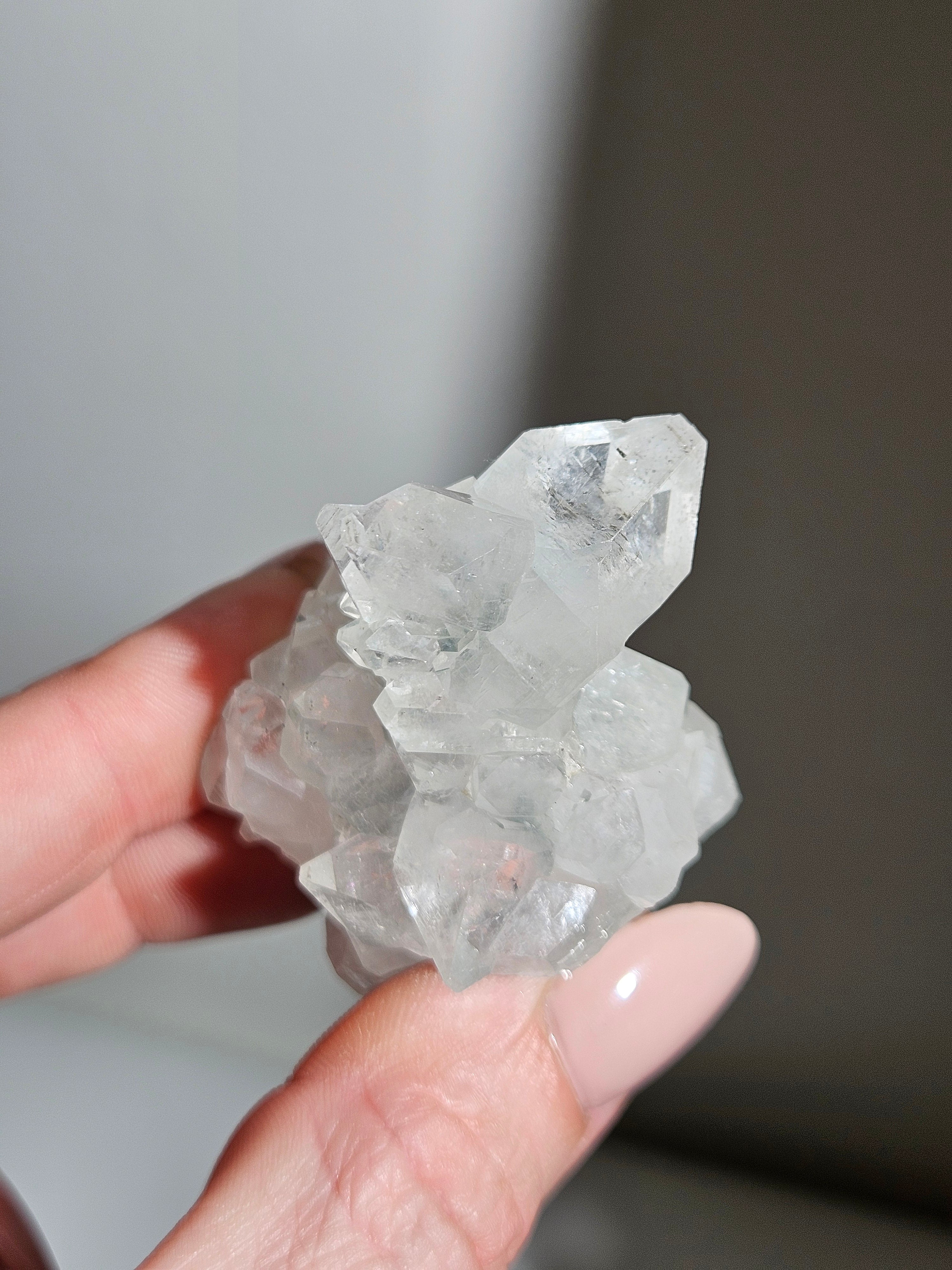 Apophyllite 022
