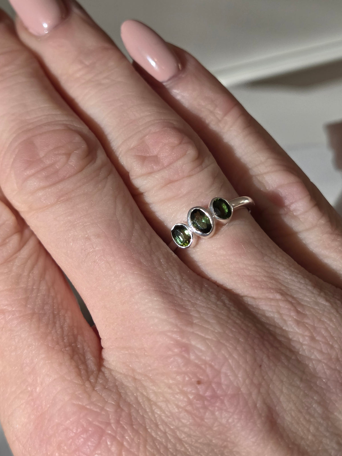 Size 7 | tourmaline Ring | silver 031