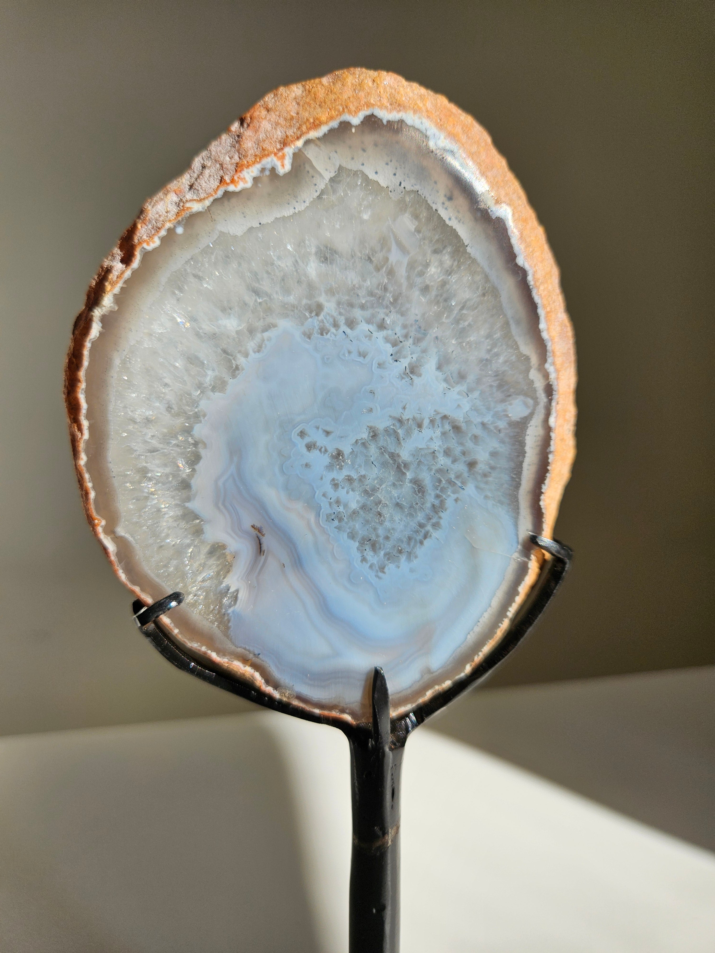 Agate Slab on Stand 004