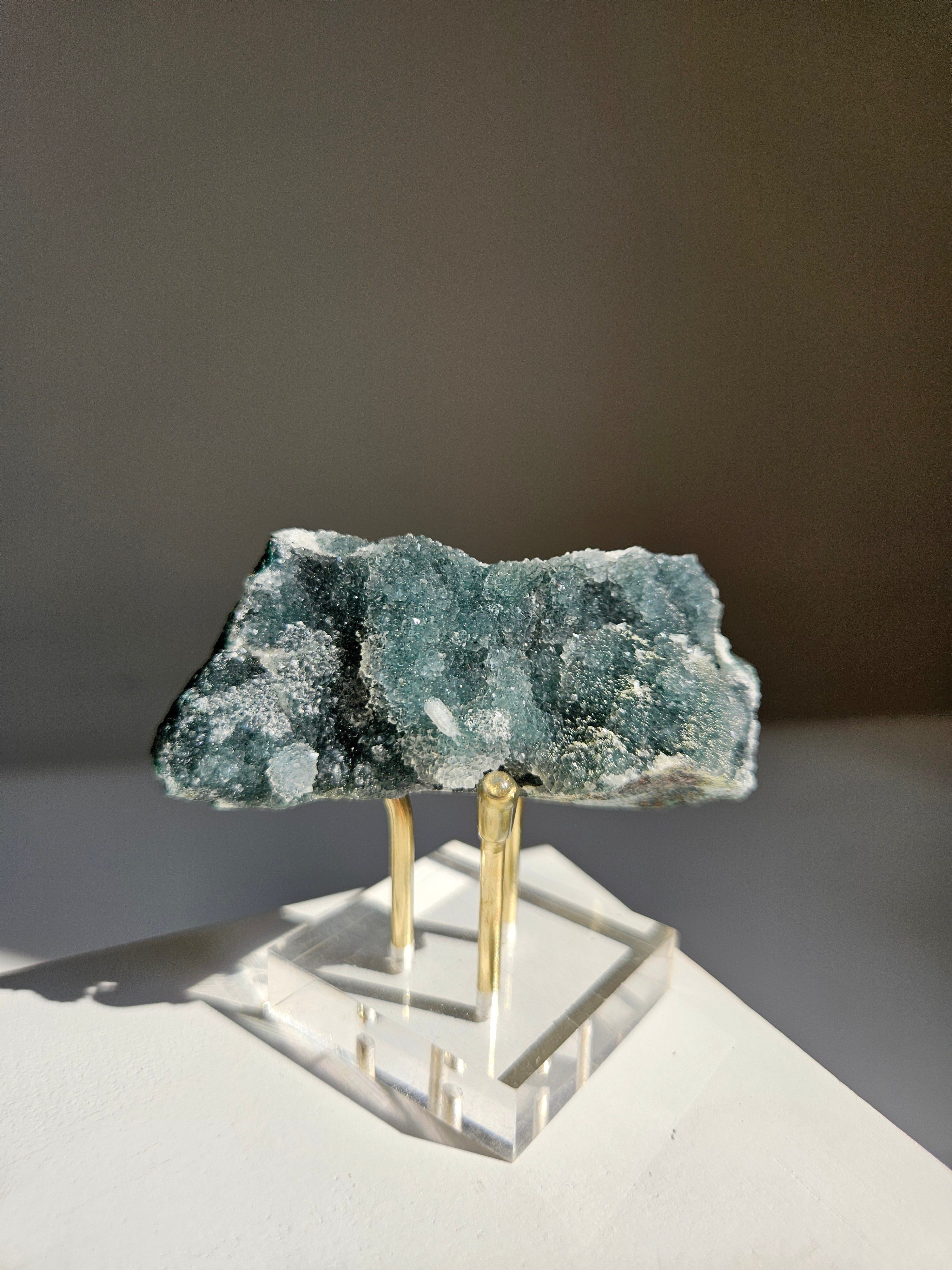 Apophyllite on Black Chalcedony 016