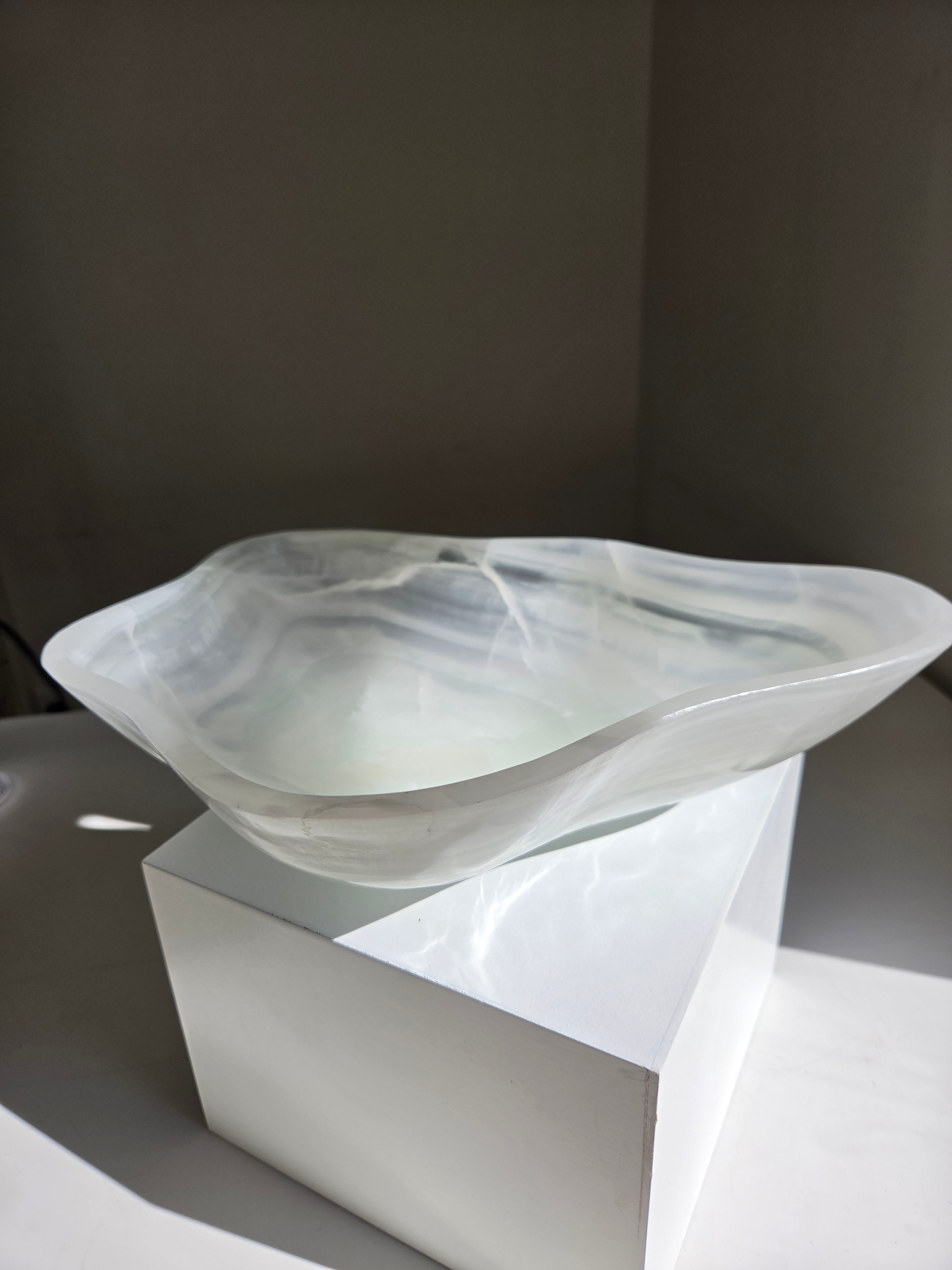 White Onyx Bowl 002