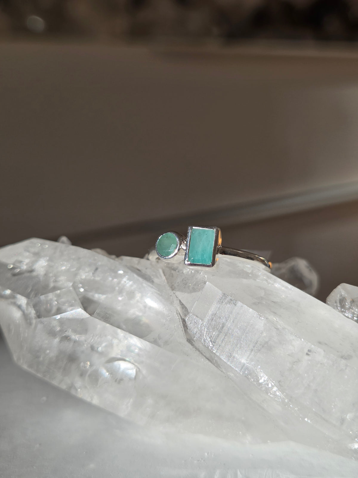 Size 9 | emerald Ring | silver 035